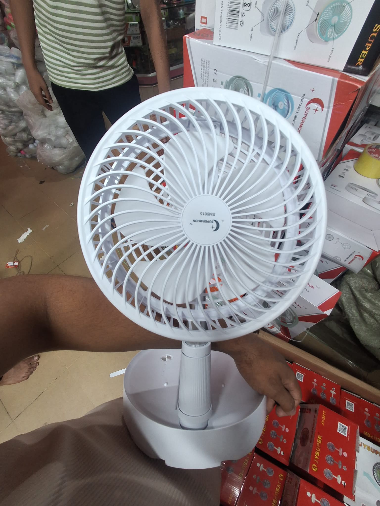 Supermoon SM 6615 Mini Rechargeable Fan – AC/DC | Folding | Adjustable Stand_img_3