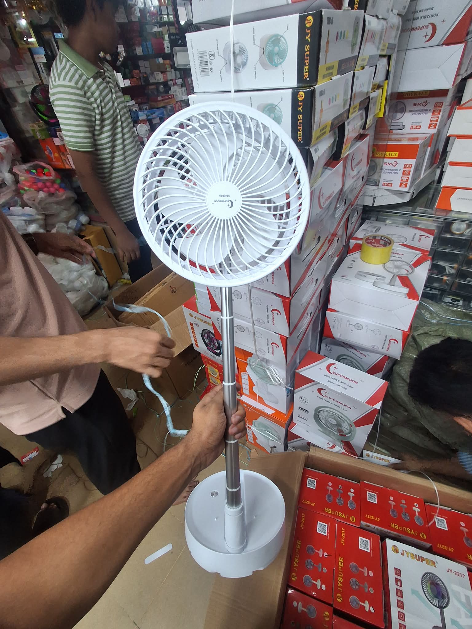 Supermoon SM 6615 Mini Rechargeable Fan – AC/DC | Folding | Adjustable Stand_img_4