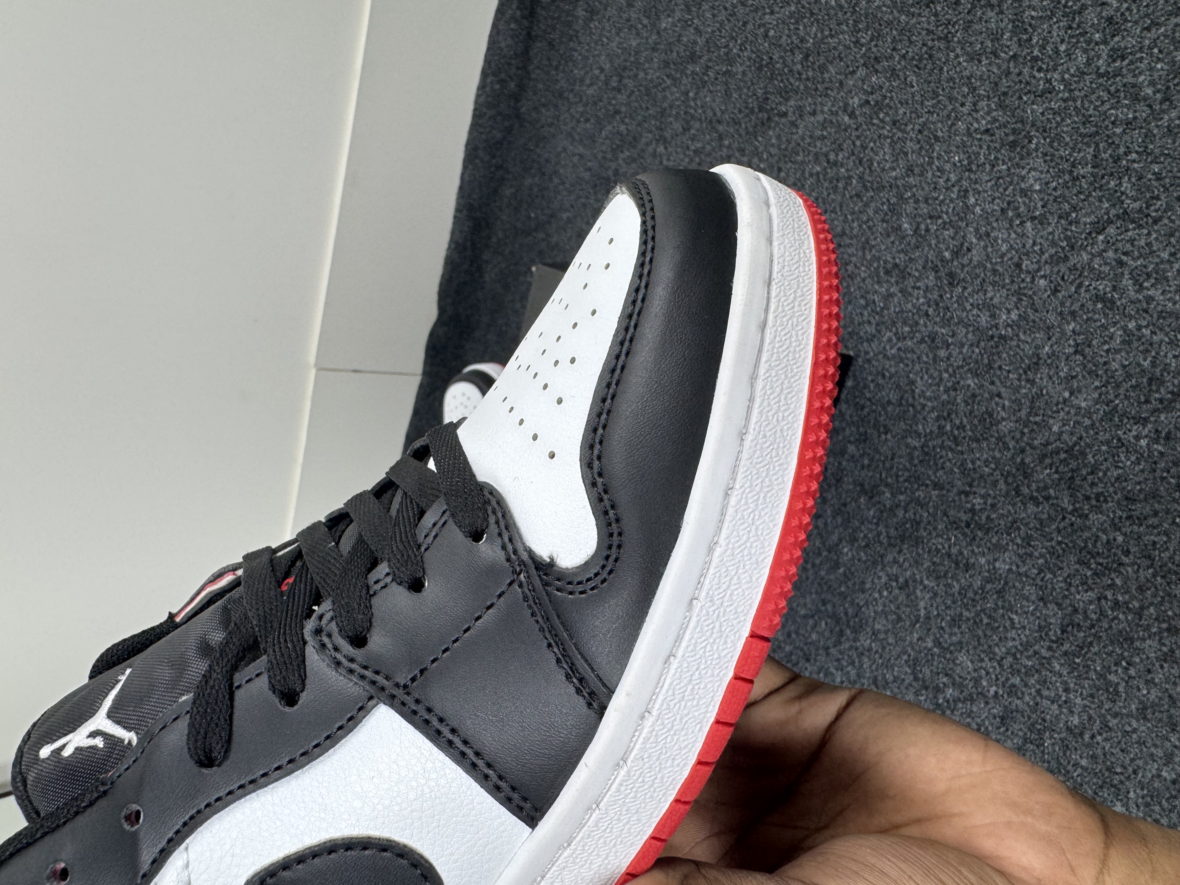Air Jordan 1 Low: "Bred Toe" (1:1) thumbnail 4