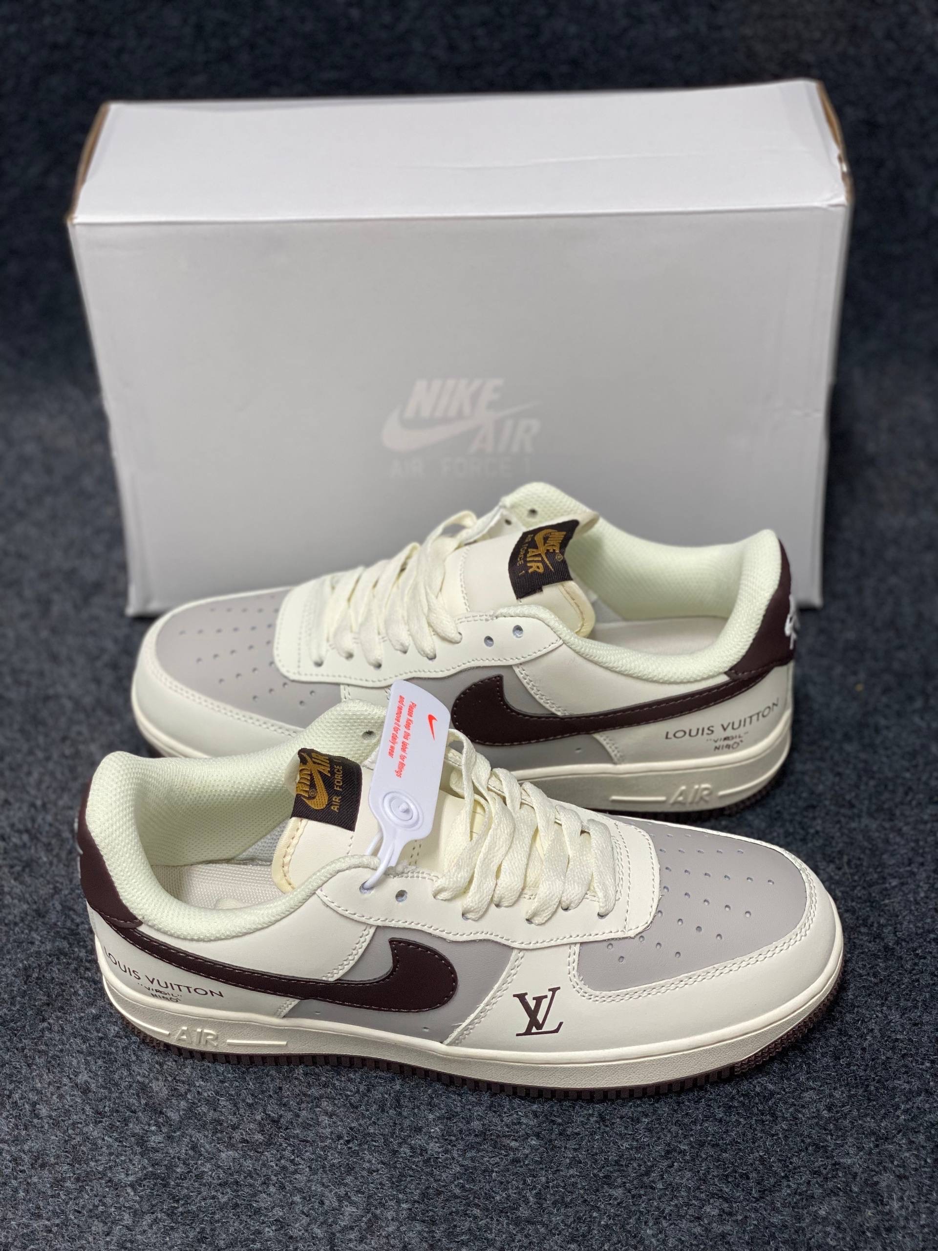 Louis Vuitton x Nike Air Force 1 Low: "Cream & Grey Toe" thumbnail 5