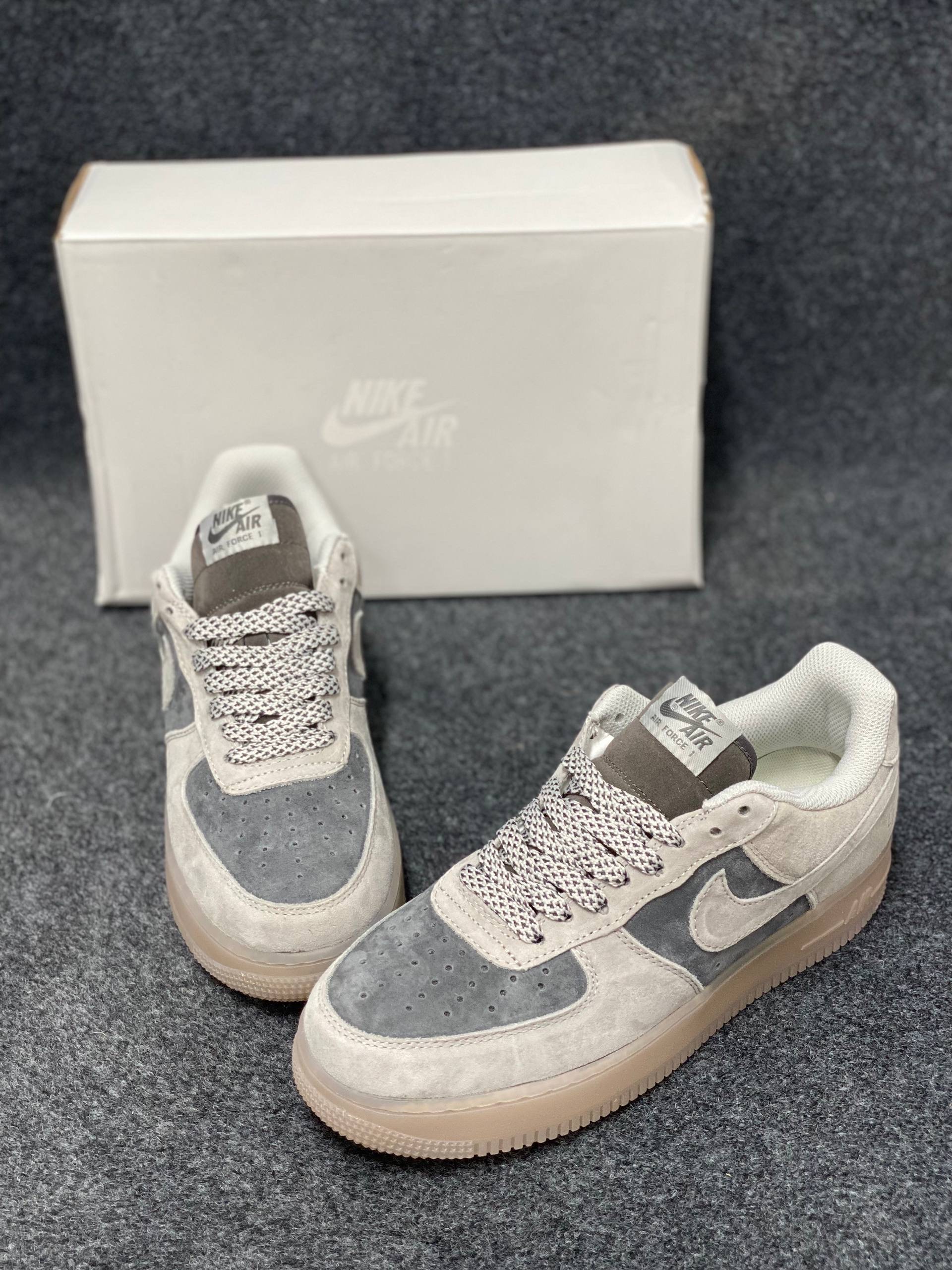 Air Force 1 Low x Reigning Champ: "light grey" thumbnail 6