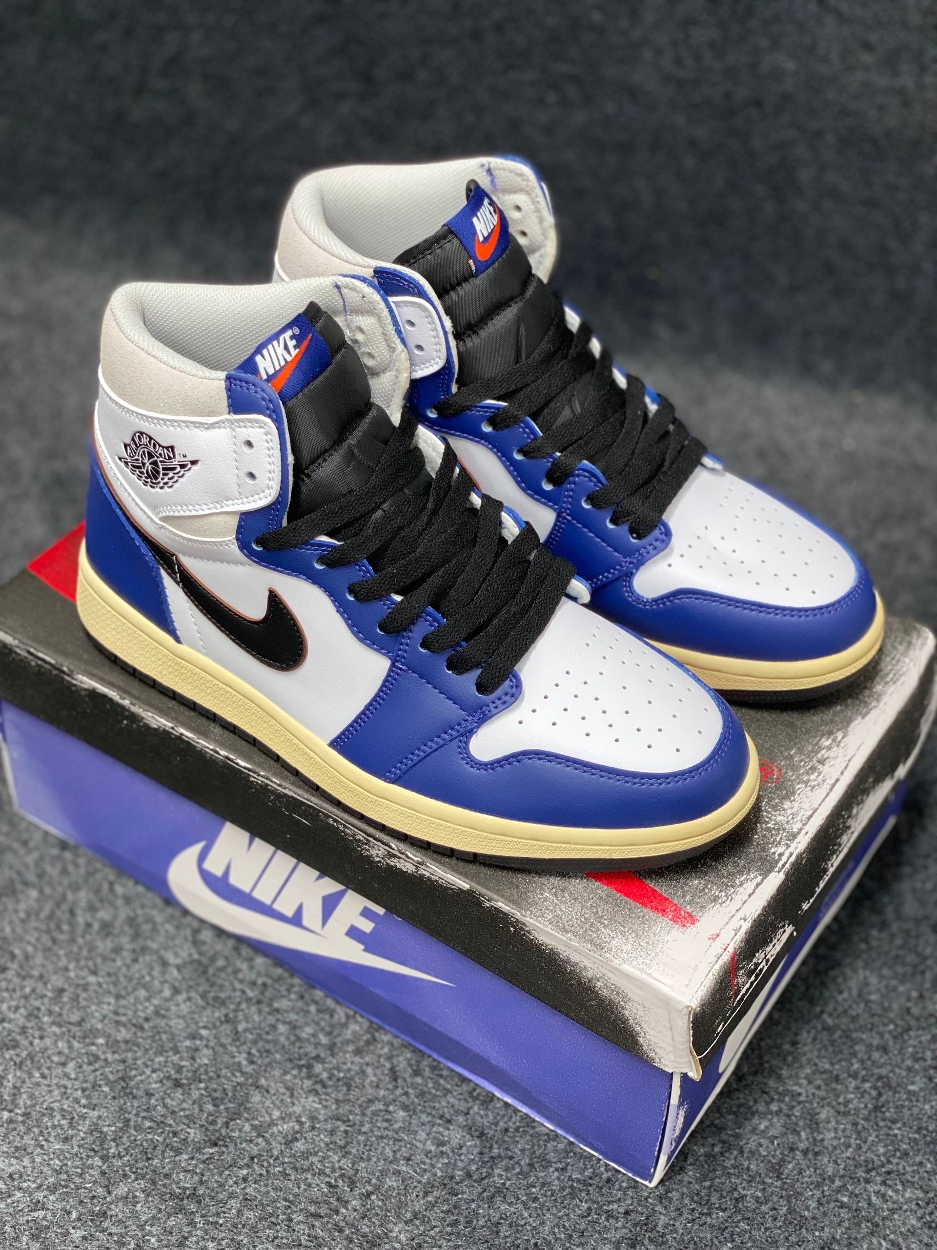 Air Jordan 1 Retro High OG 'Rare Air': "Deep Royal Blue" thumbnail 2