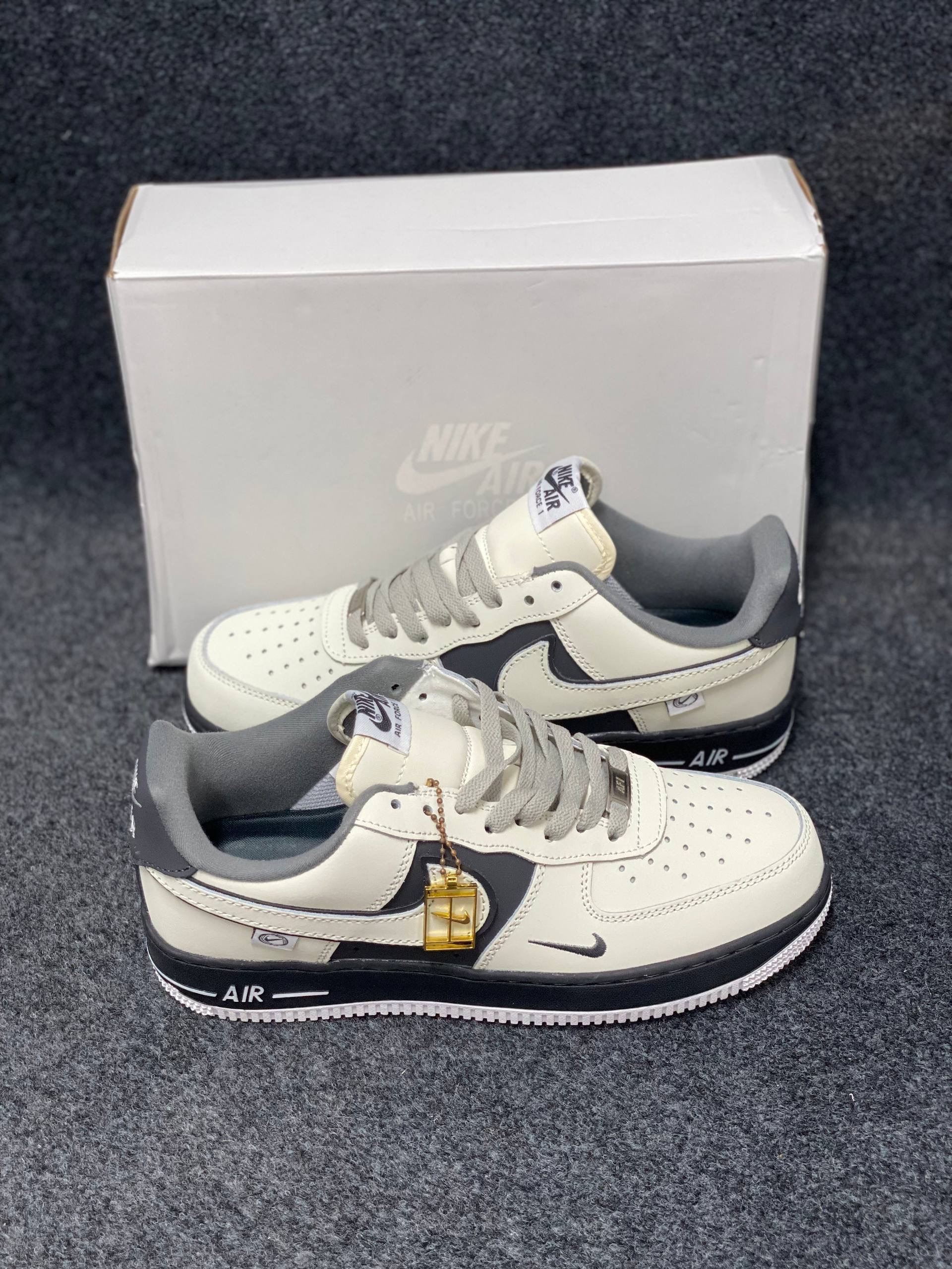 Air Force 1 low: "dark grey and white" thumbnail 5