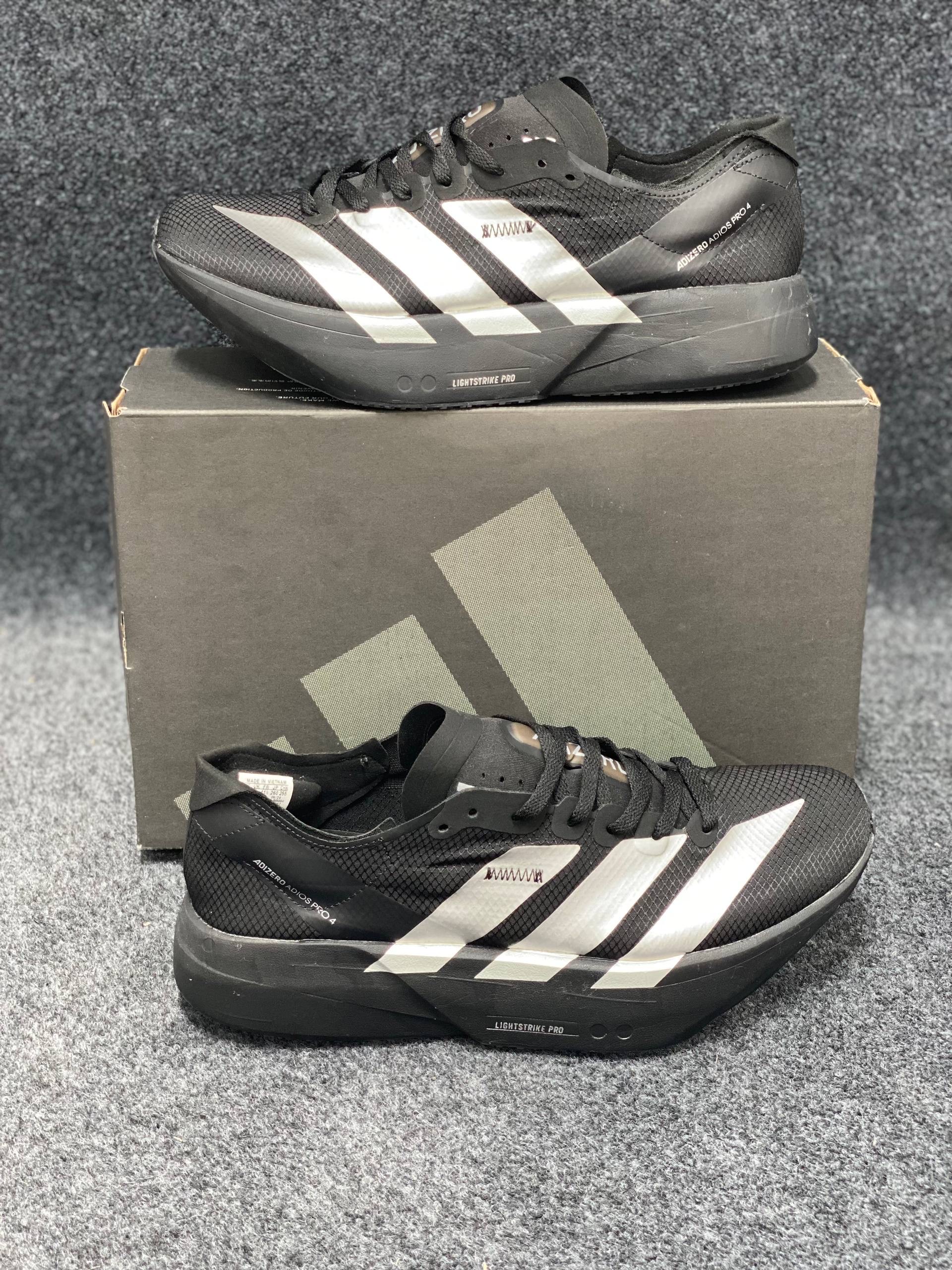 adidas Men's Adizero Adios Pro 4: "black and silver" (1:1) thumbnail 2