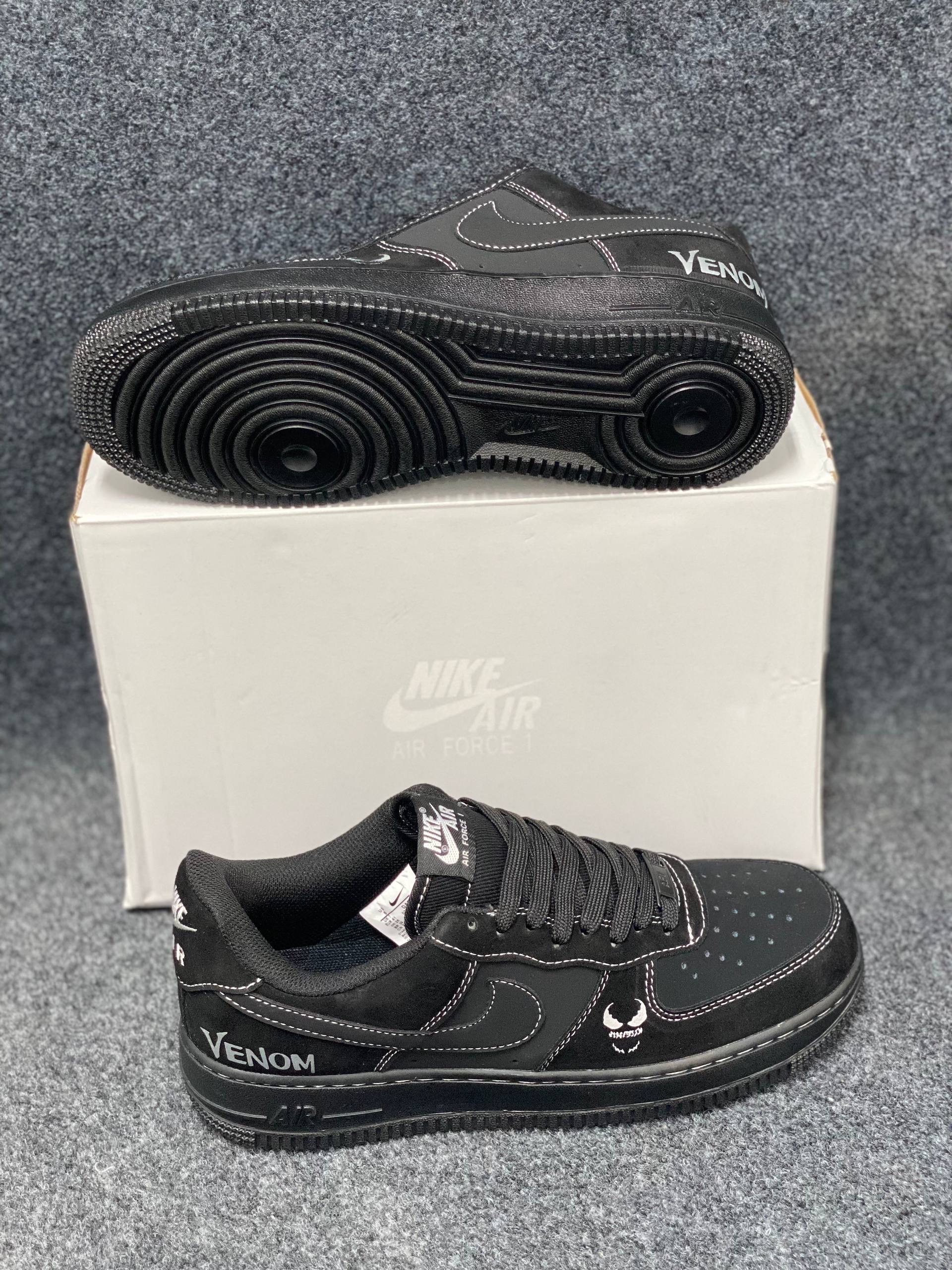 Air Force 1 "Venom" (1:1) thumbnail 3