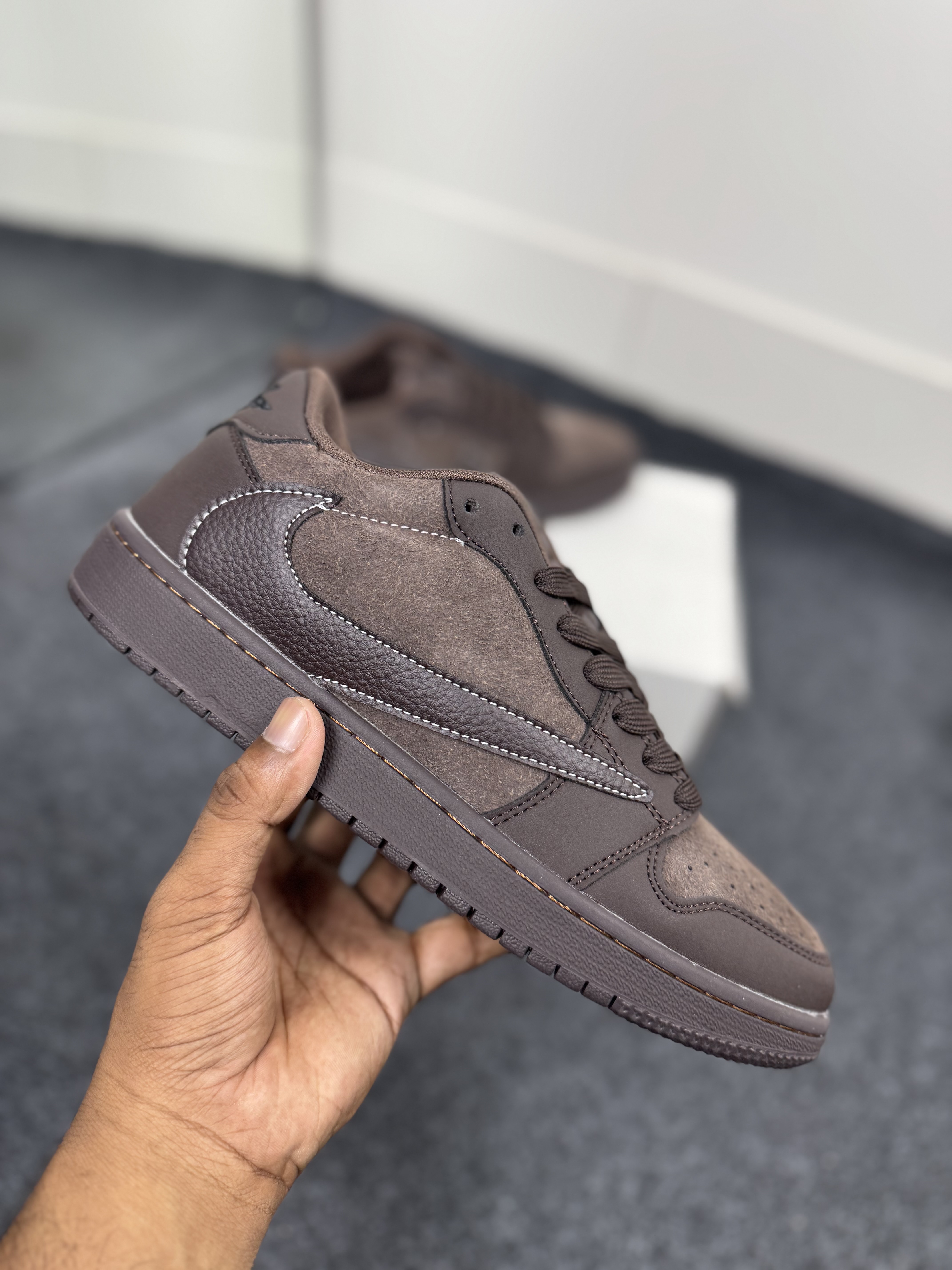 Air Jordan 1 Low OG SP "Velvet Brown" (1:1) thumbnail 3