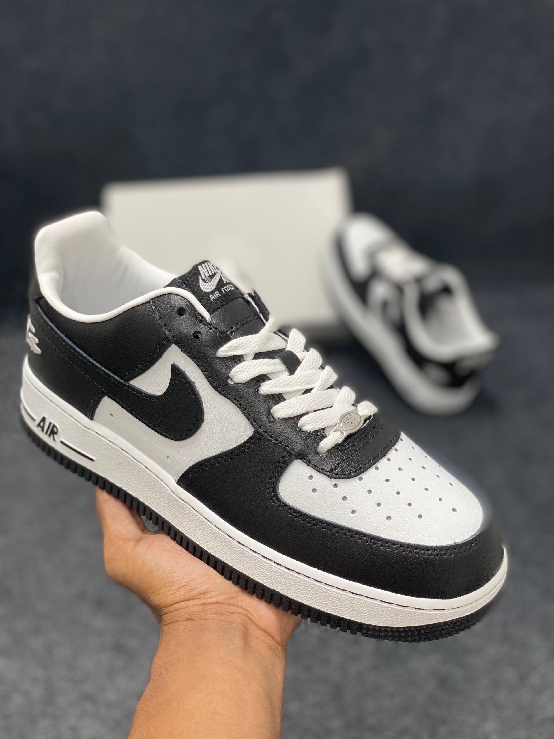 Air Force 1 Low x Terror Squad: "Blackout" thumbnail 9