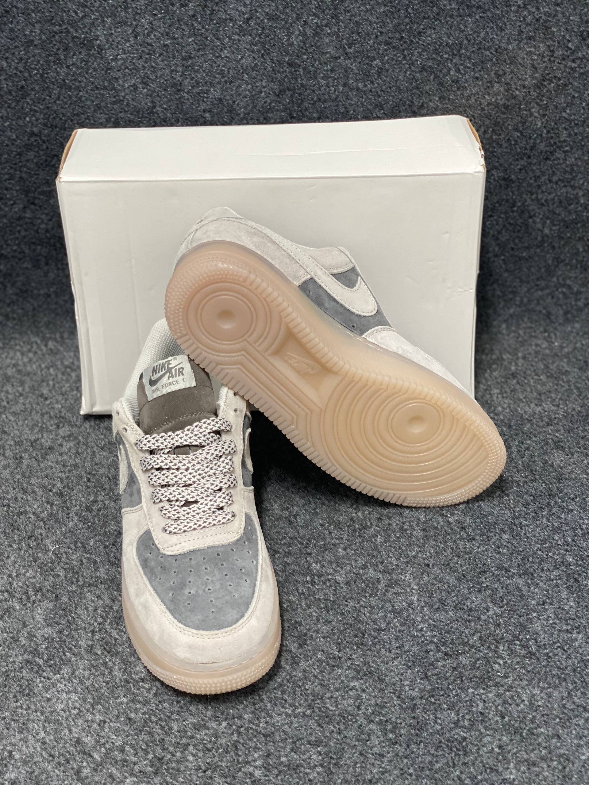 Air Force 1 Low x Reigning Champ: "light grey" thumbnail 7