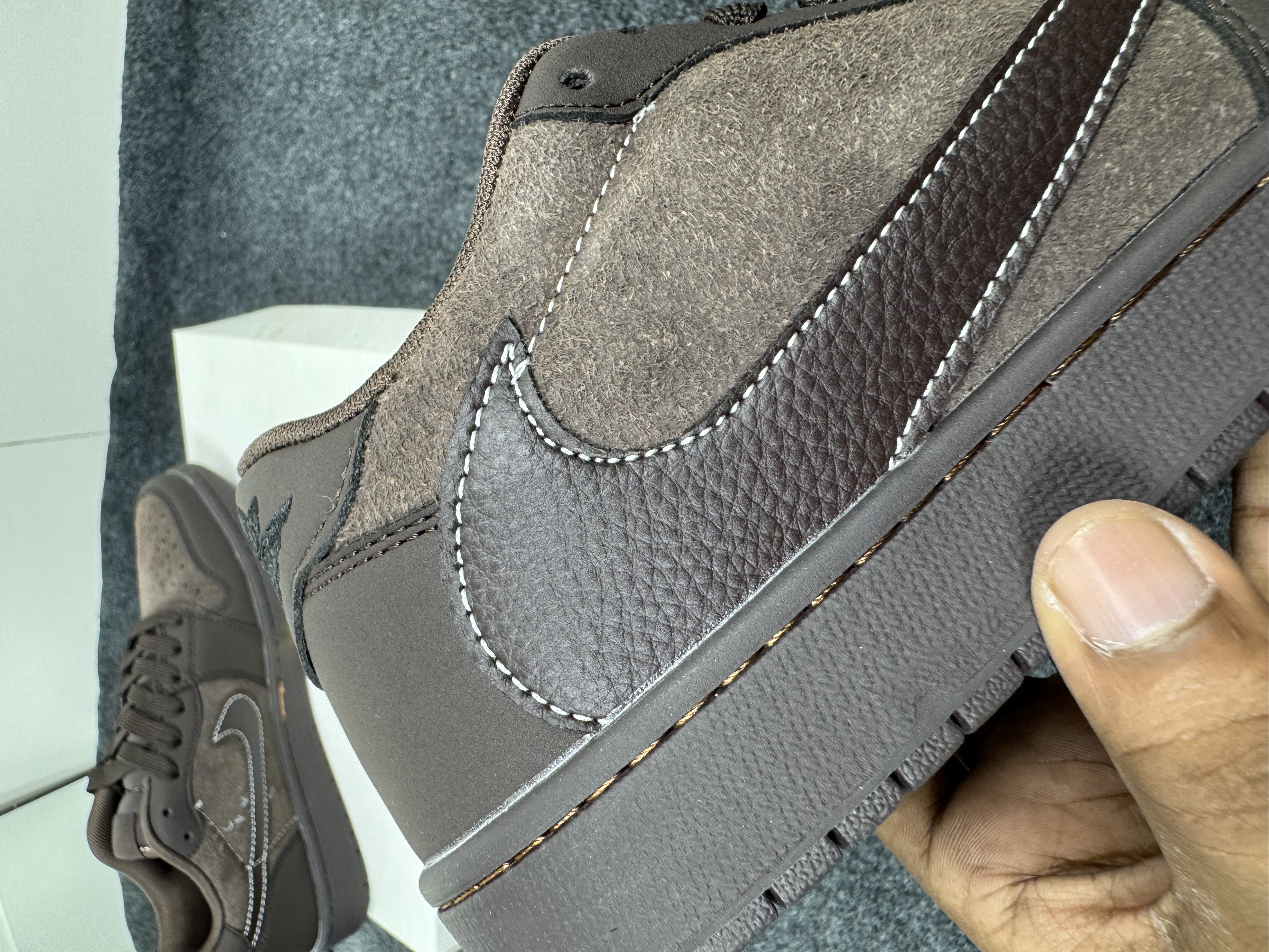 Air Jordan 1 Low OG SP "Velvet Brown" (1:1) thumbnail 7
