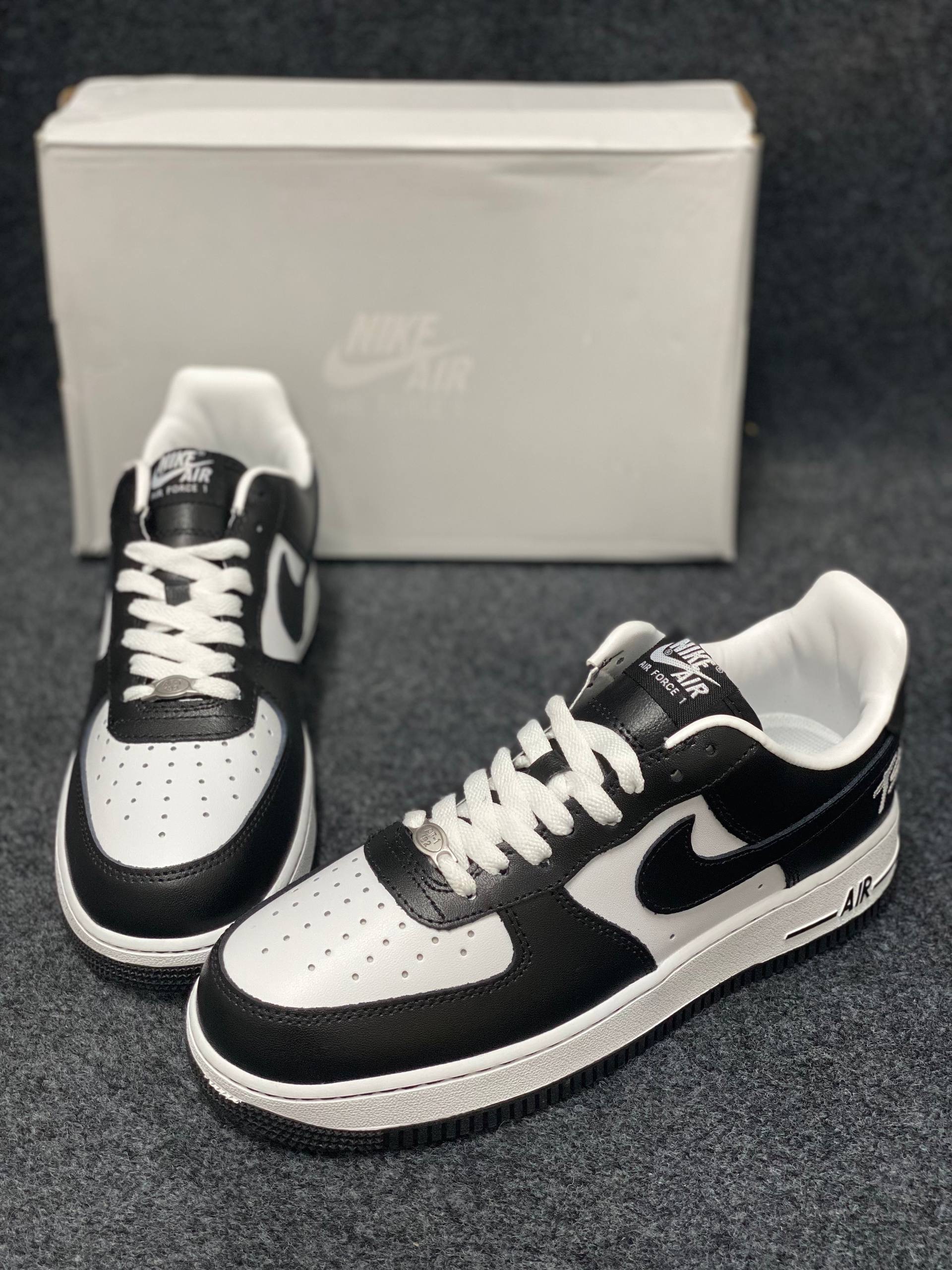 Air Force 1 Low x Terror Squad: "Blackout" thumbnail 5