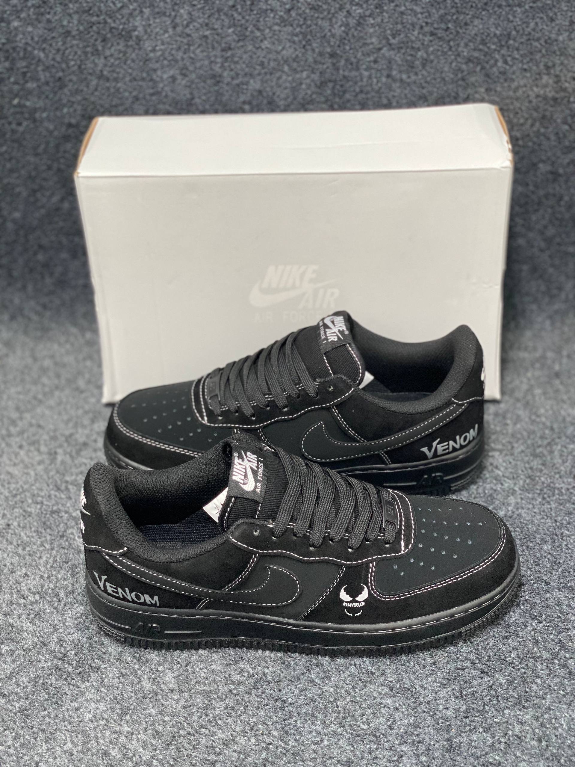 Air Force 1 "Venom" (1:1) thumbnail 2