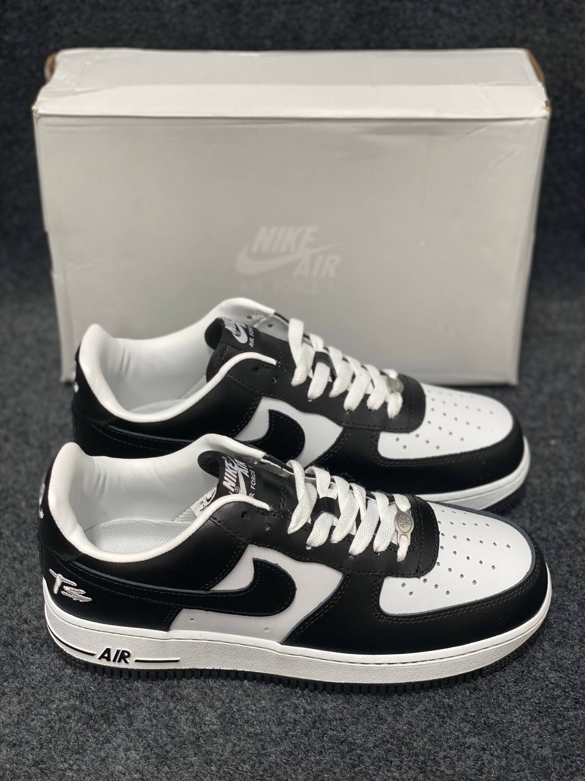 Air Force 1 Low x Terror Squad: "Blackout"