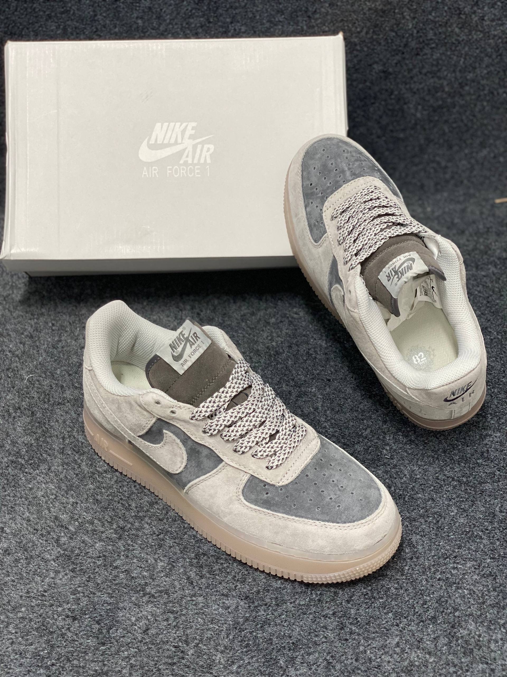 Air Force 1 Low x Reigning Champ: "light grey" thumbnail 3