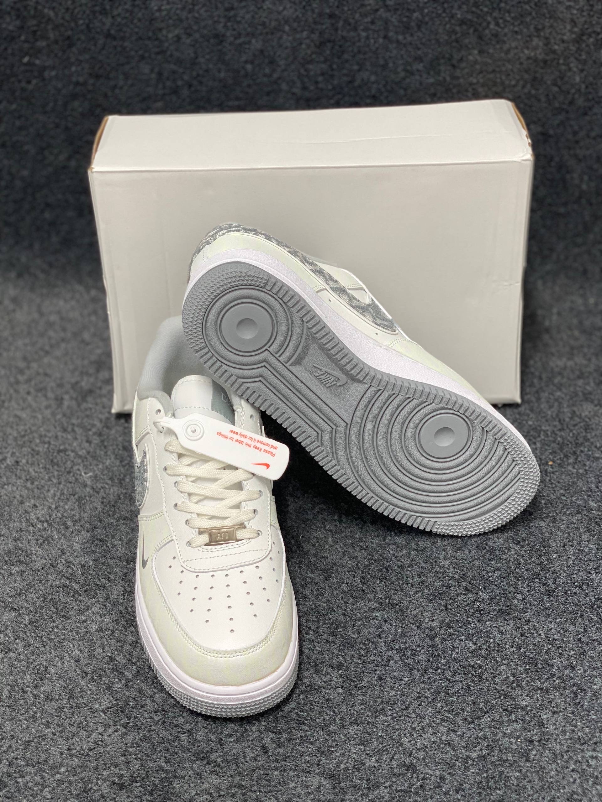 Air Force 1 X Dior: " White and Grey (1:1) thumbnail 9