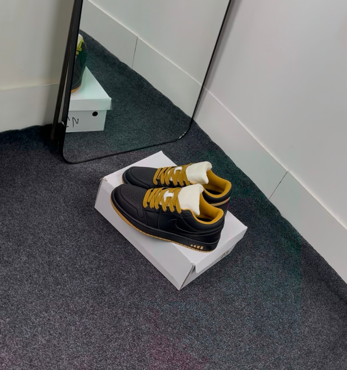 Air Jordan 1 Low Black Yellow (Taxi) (1:1)