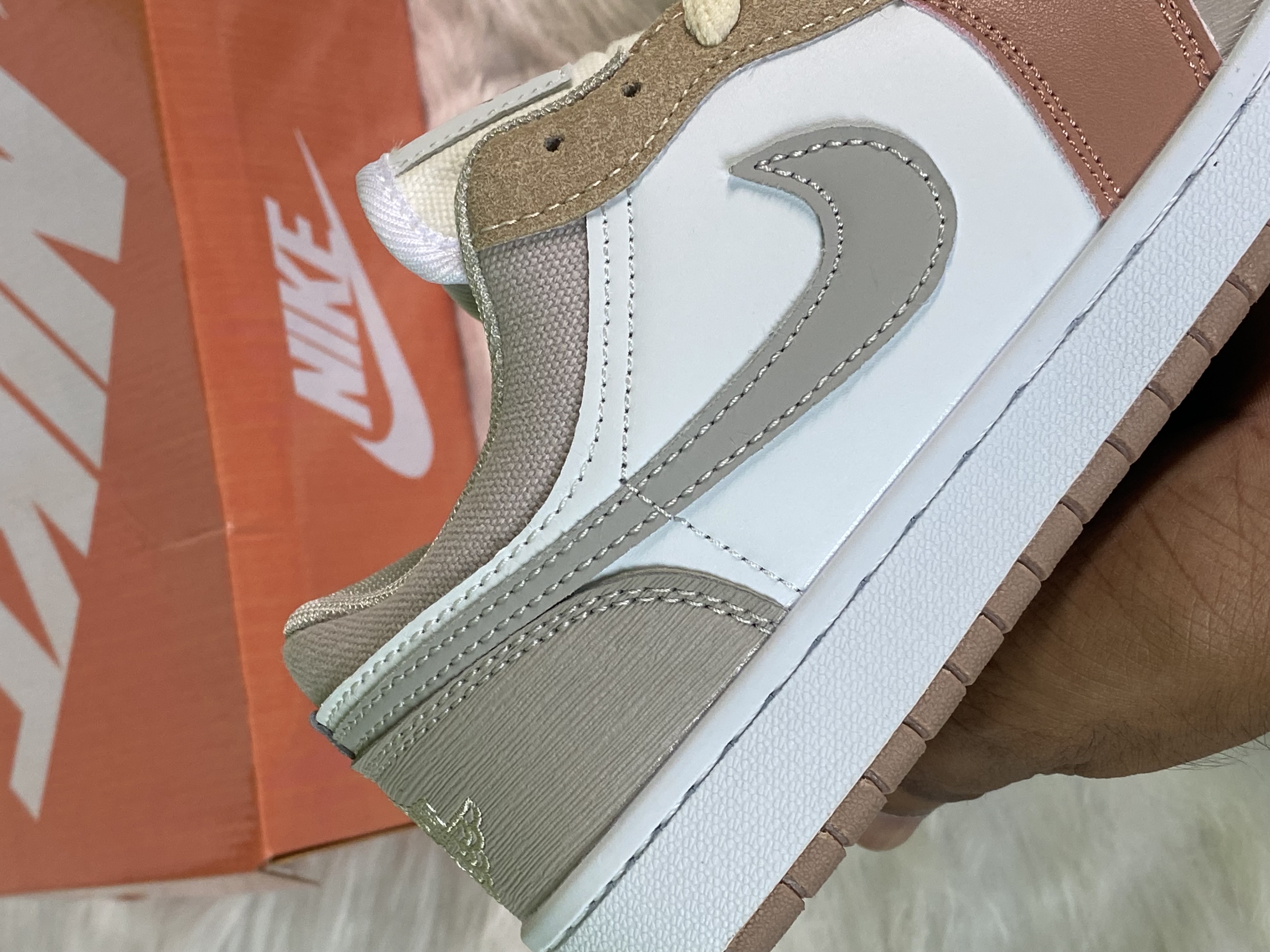 Jordan 1 Low: Milan | beige, coral, and white (OEM) thumbnail 4