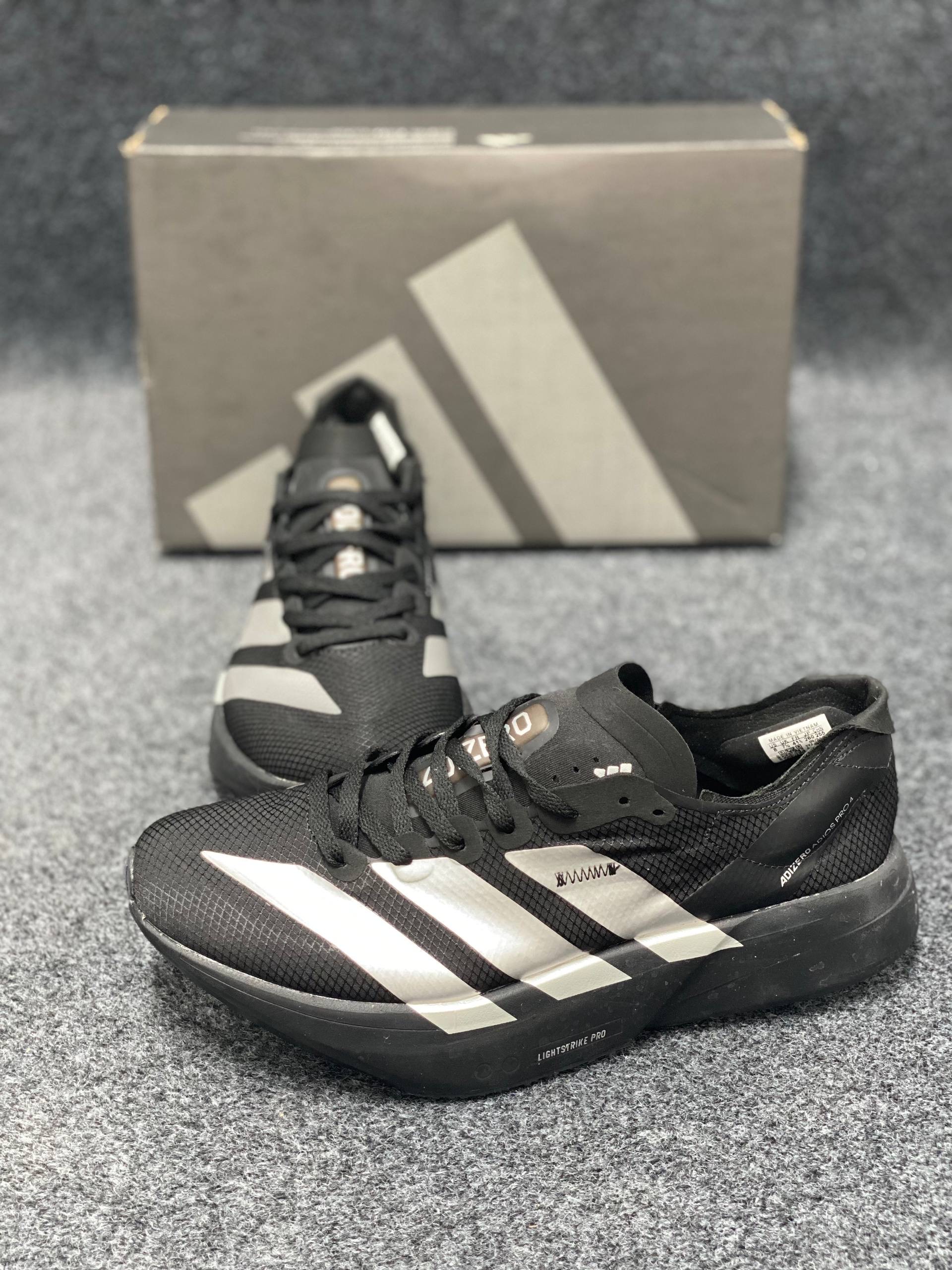adidas Men's Adizero Adios Pro 4: "black and silver" (1:1) thumbnail 5