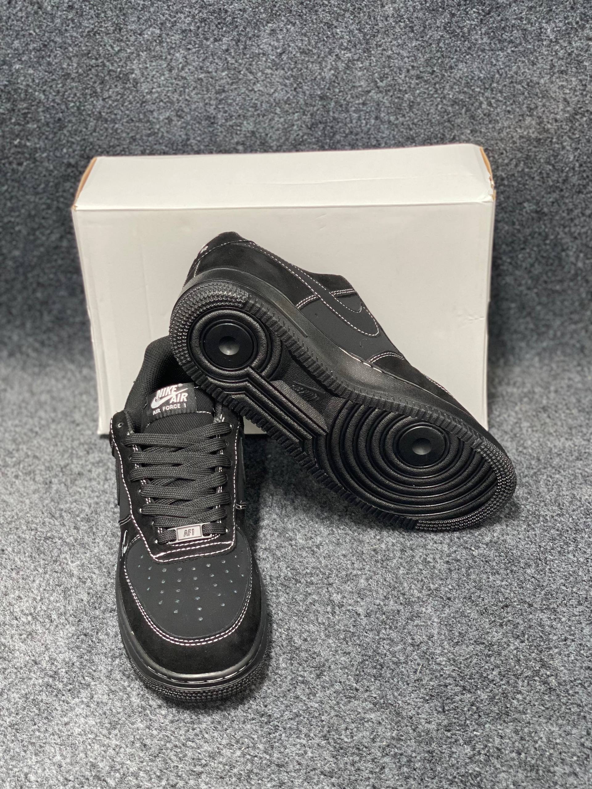 Air Force 1 "Venom" (1:1) thumbnail 4