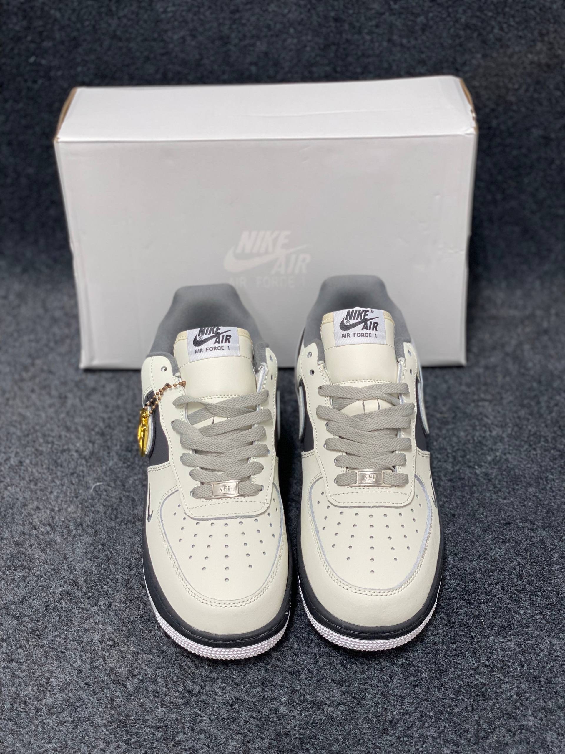Air Force 1 low: "dark grey and white" thumbnail 4