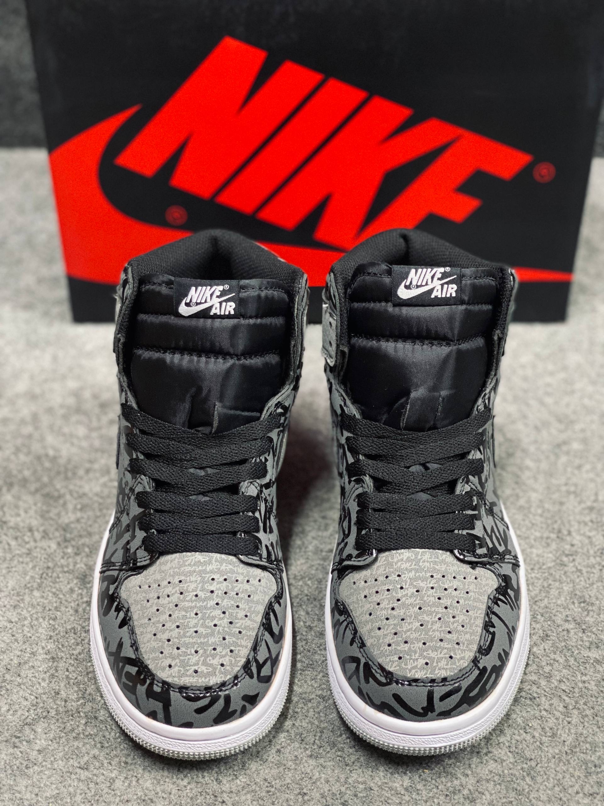 Air Jordan 1 Retro High OG "Rebellionaire" (1:1) thumbnail 5