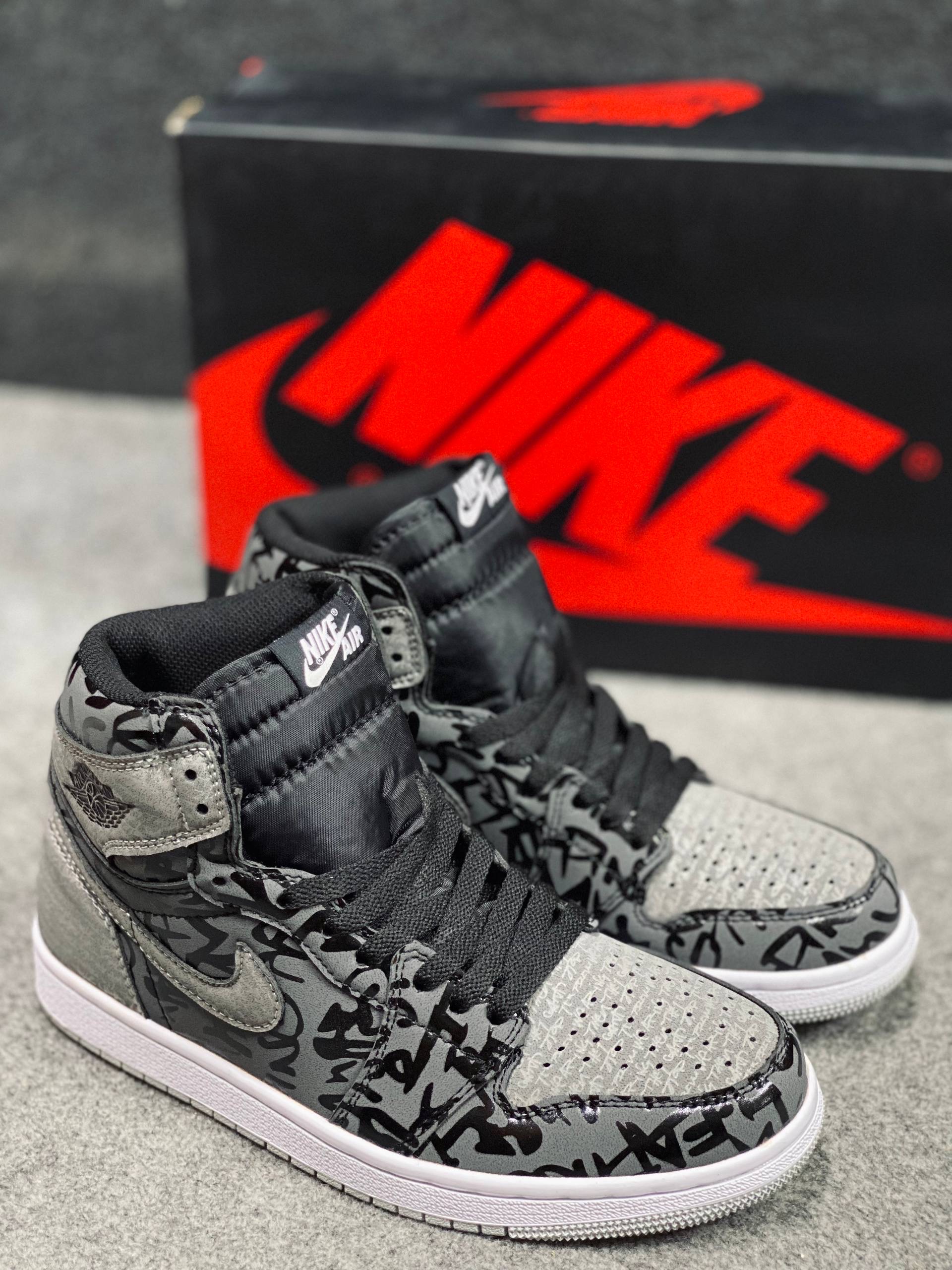 Air Jordan 1 Retro High OG "Rebellionaire" (1:1)