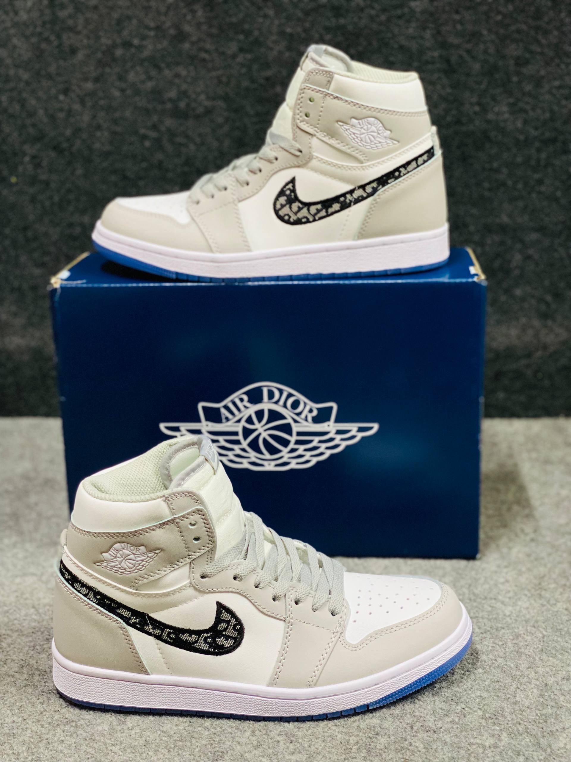 Air Jordan 1 Retro High Dior (1:1) thumbnail 8