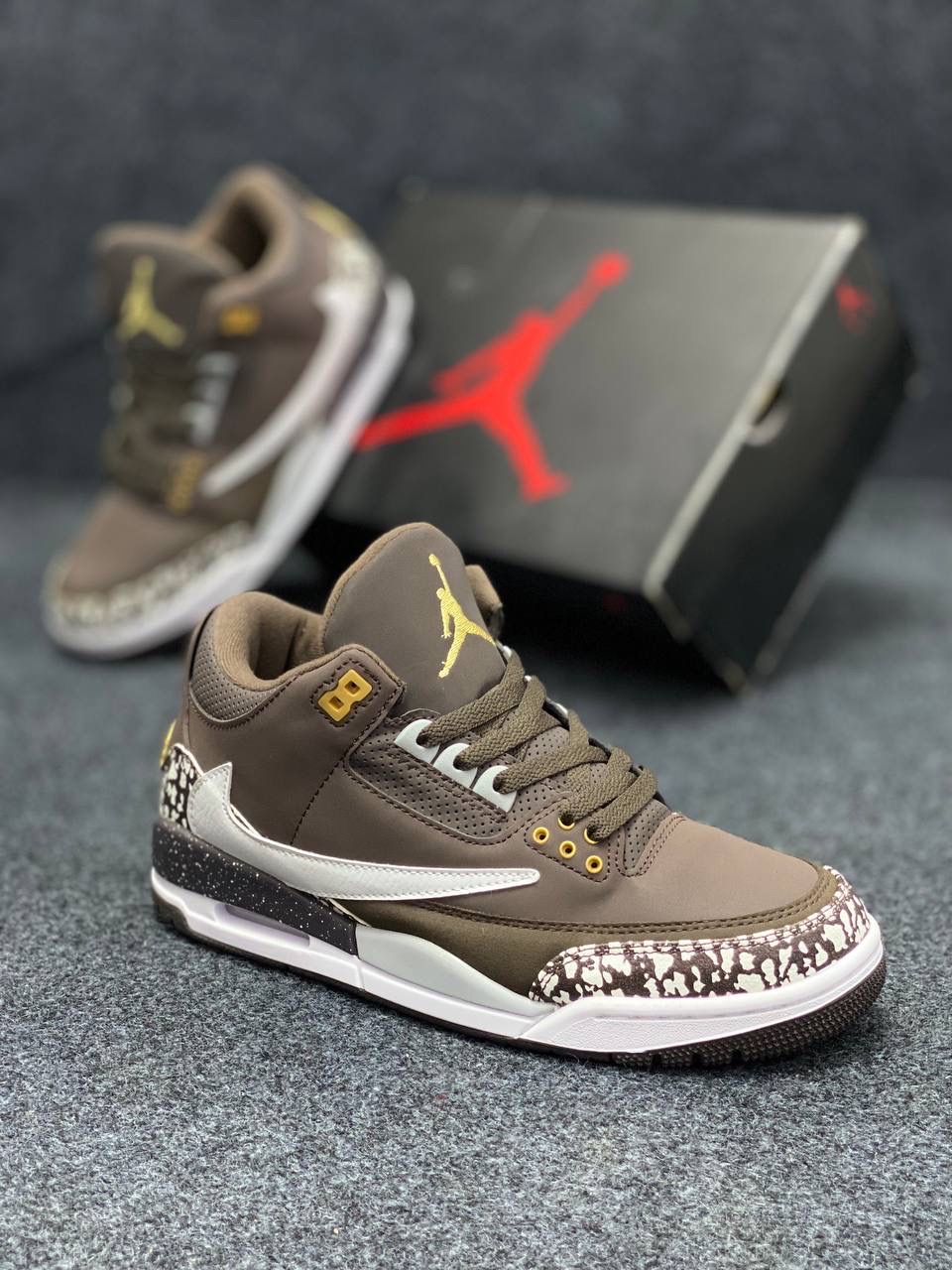 Nike Air Jordan 3 : "Travis Scott" "earthy brown"