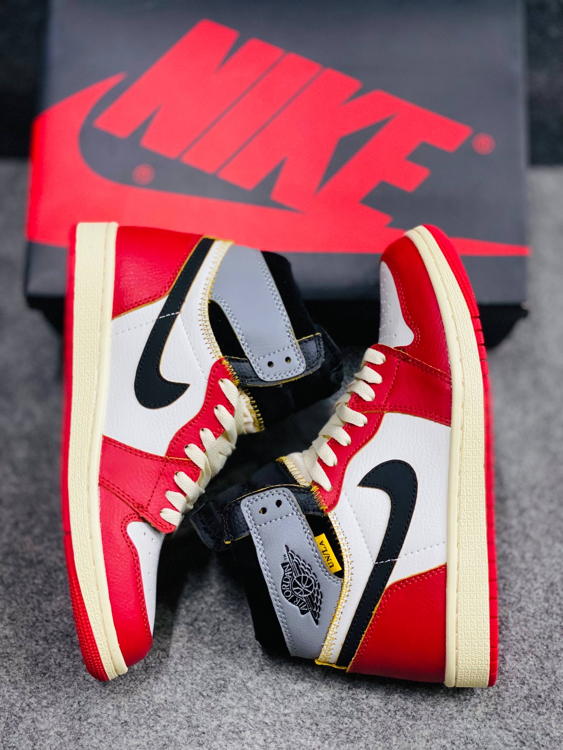 Union LA x Air Jordan 1 High OG "Chicago/Shadow" (1:1) thumbnail 5