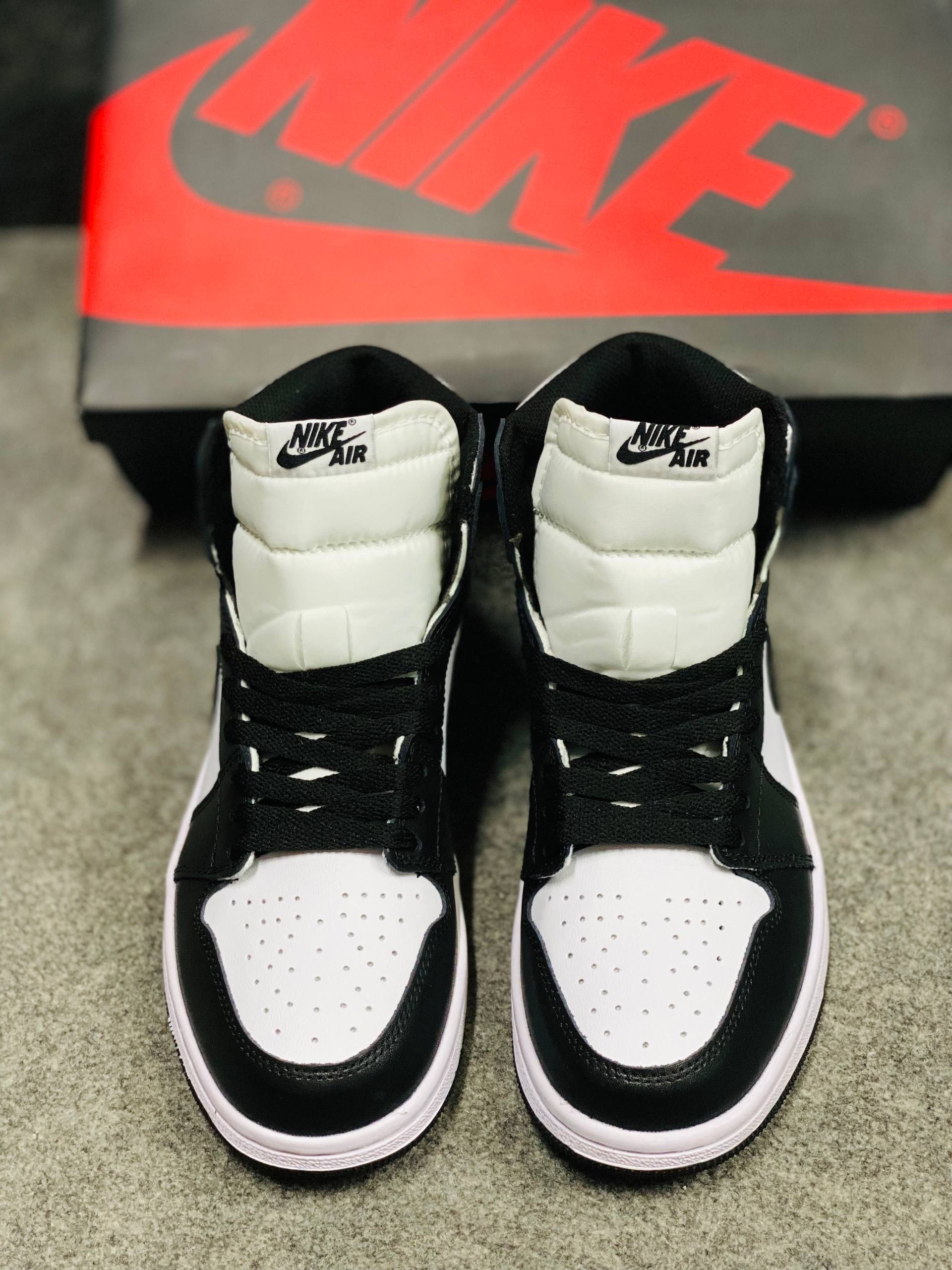 Air Jordan 1 Retro High "Panda"/"Black Toe" (1:1) thumbnail 3