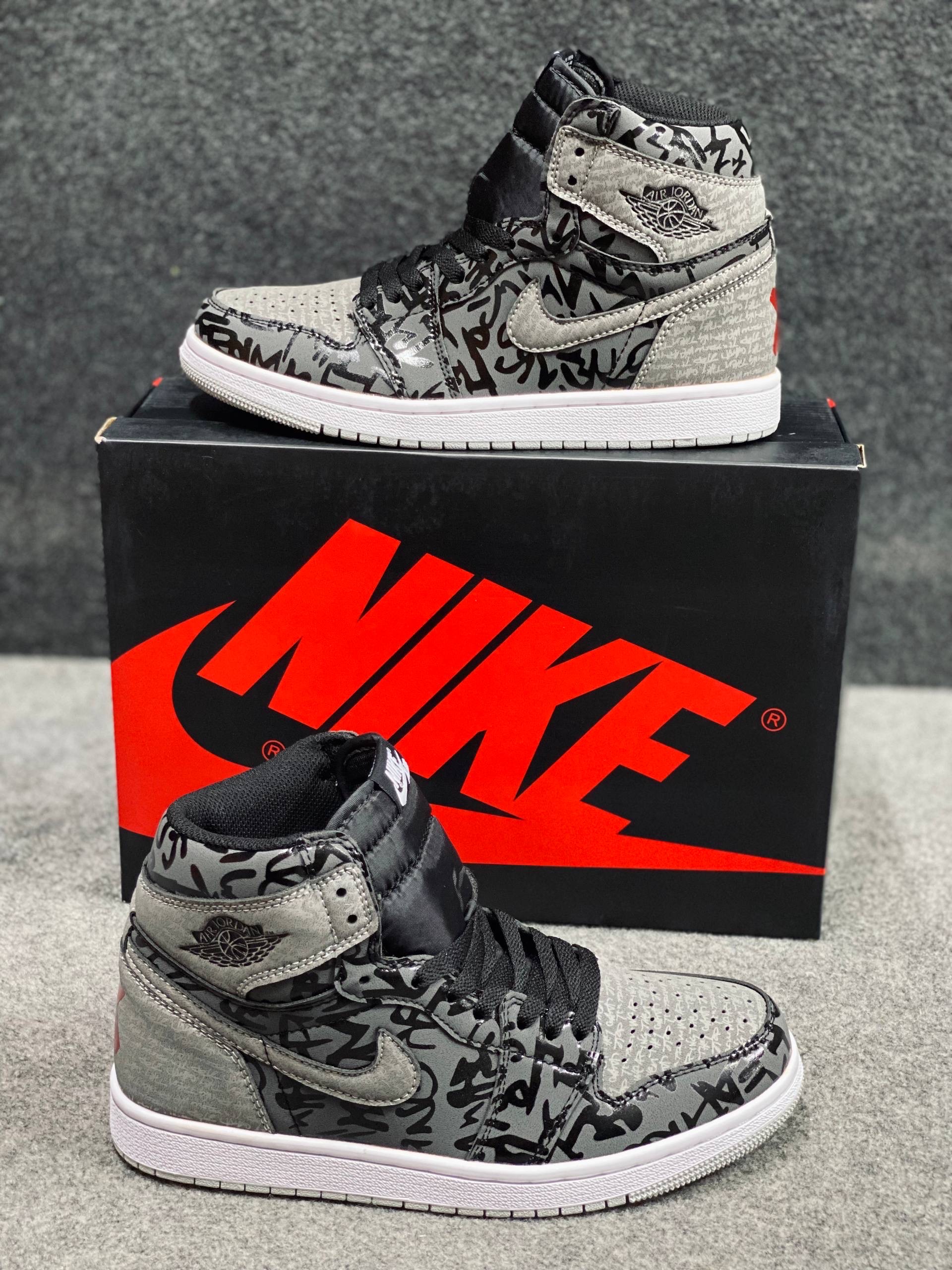 Air Jordan 1 Retro High OG "Rebellionaire" (1:1) thumbnail 3
