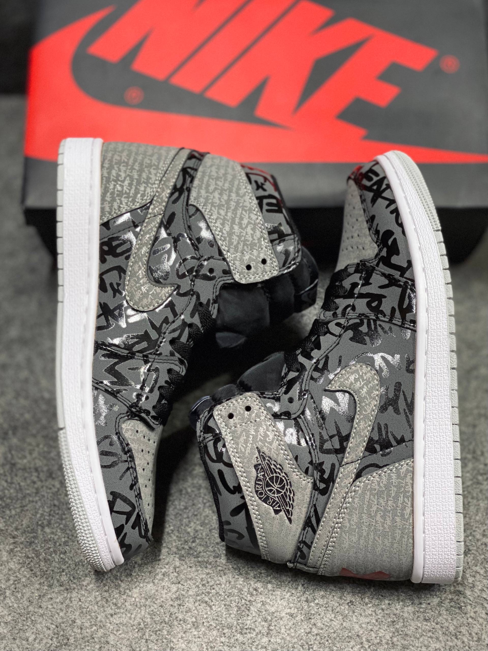 Air Jordan 1 Retro High OG "Rebellionaire" (1:1) thumbnail 8