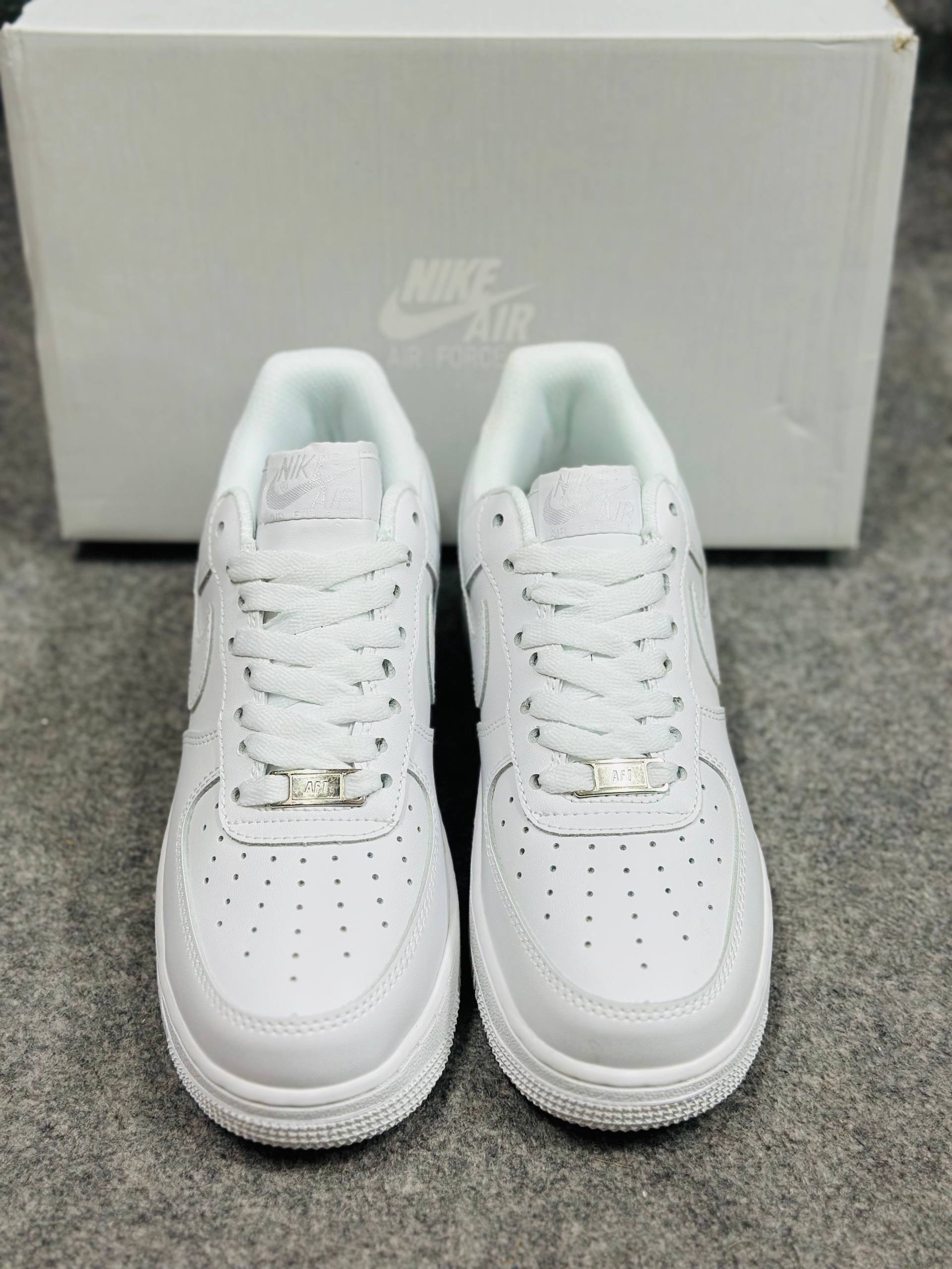 AF-1 Triple White (1:1) thumbnail 6