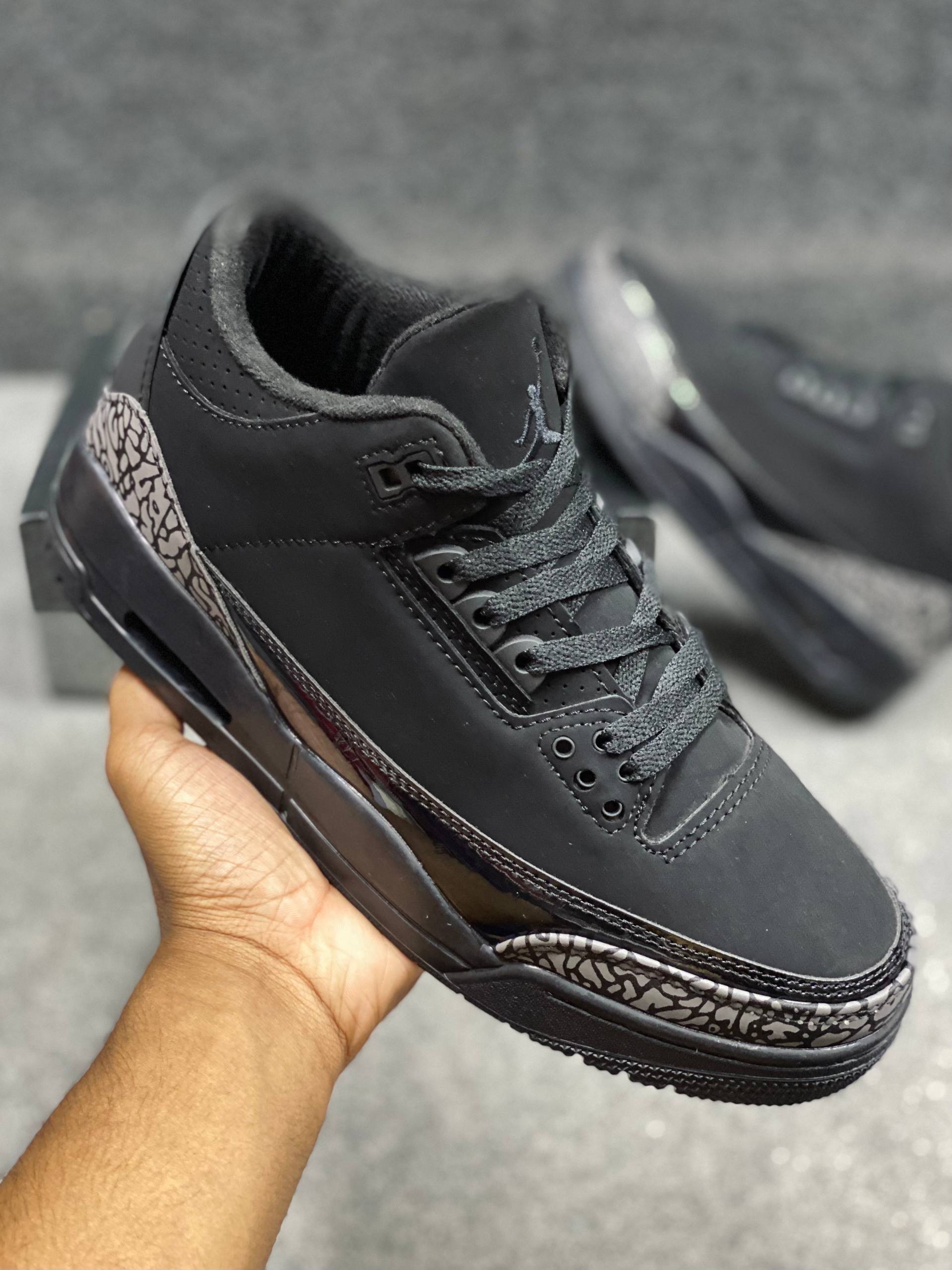 Air Jordan 3 Retro "Black Cat" thumbnail 7