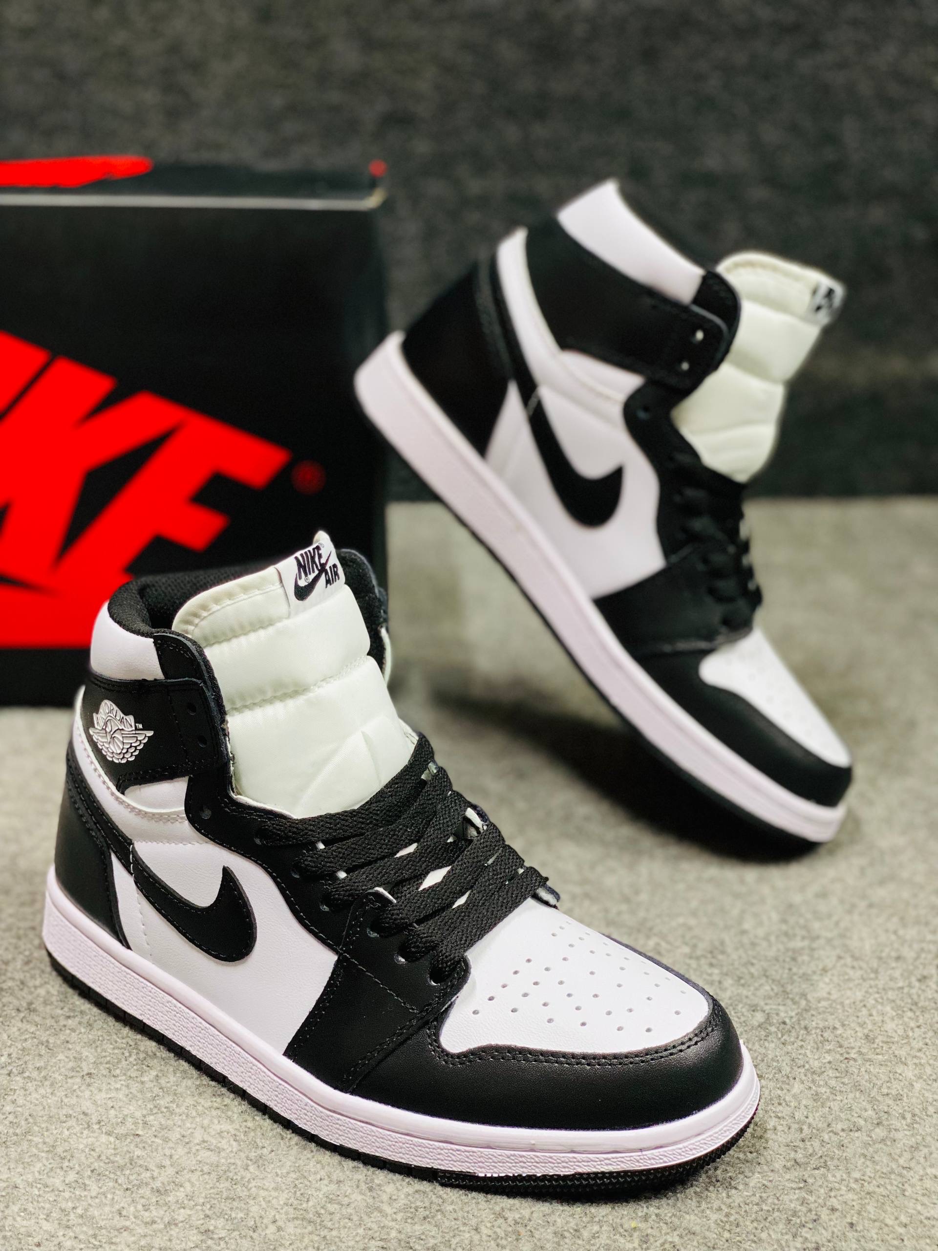 Air Jordan 1 Retro High "Panda"/"Black Toe" (1:1) thumbnail 6