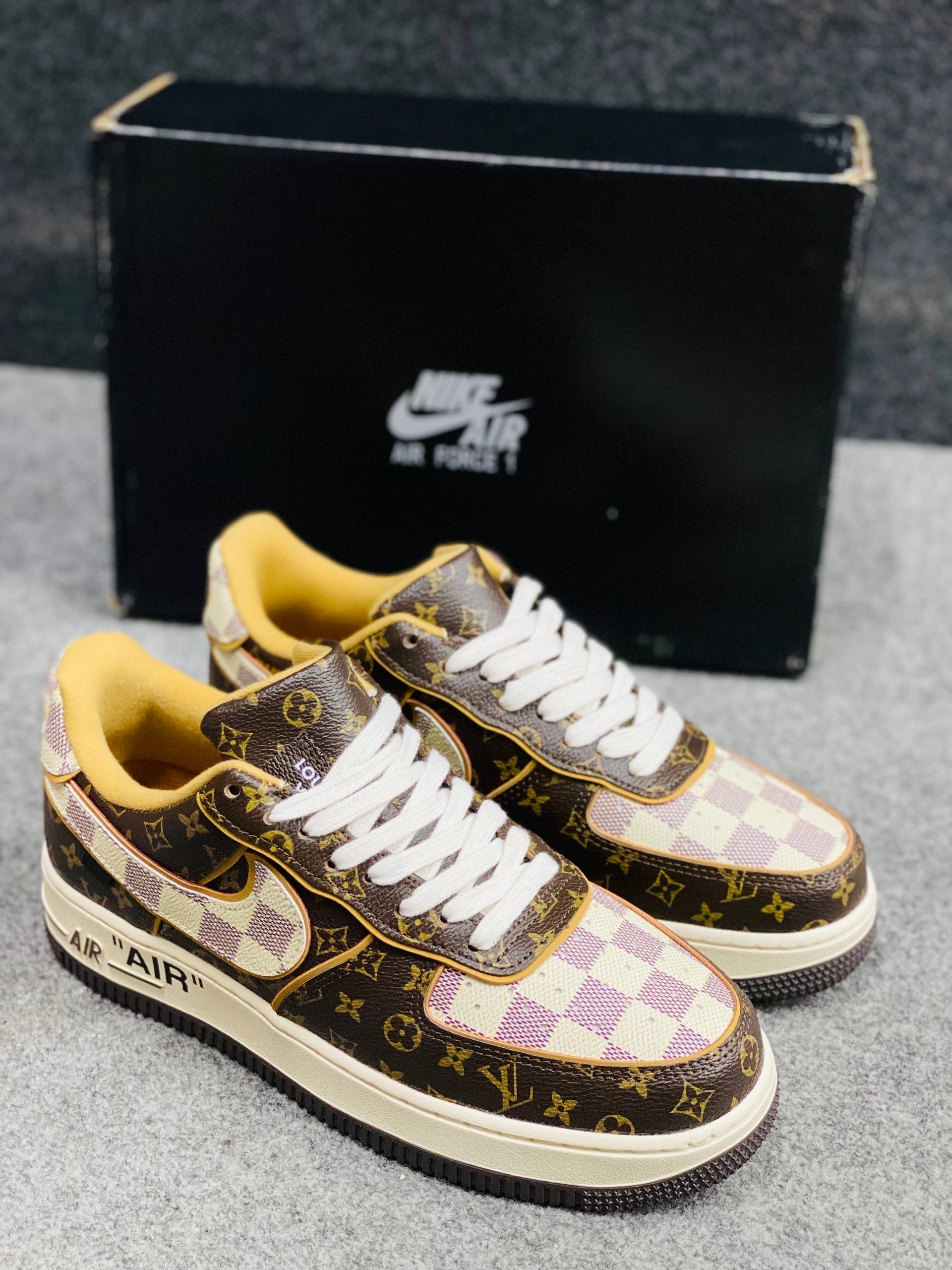 AF-1 LV "monogram" (1:1) thumbnail 2
