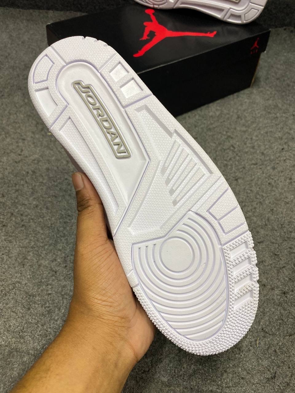 Nike Air Jordan 3 Retro "Pure Money" thumbnail 4