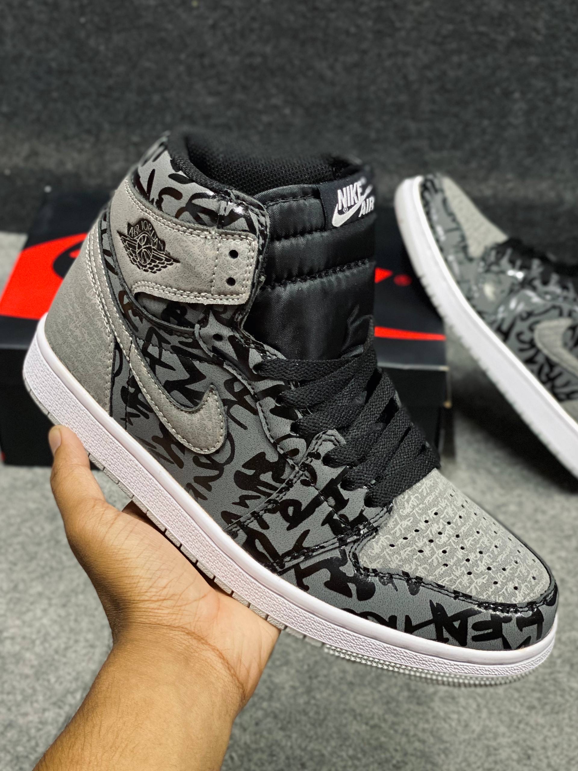 Air Jordan 1 Retro High OG "Rebellionaire" (1:1) thumbnail 4