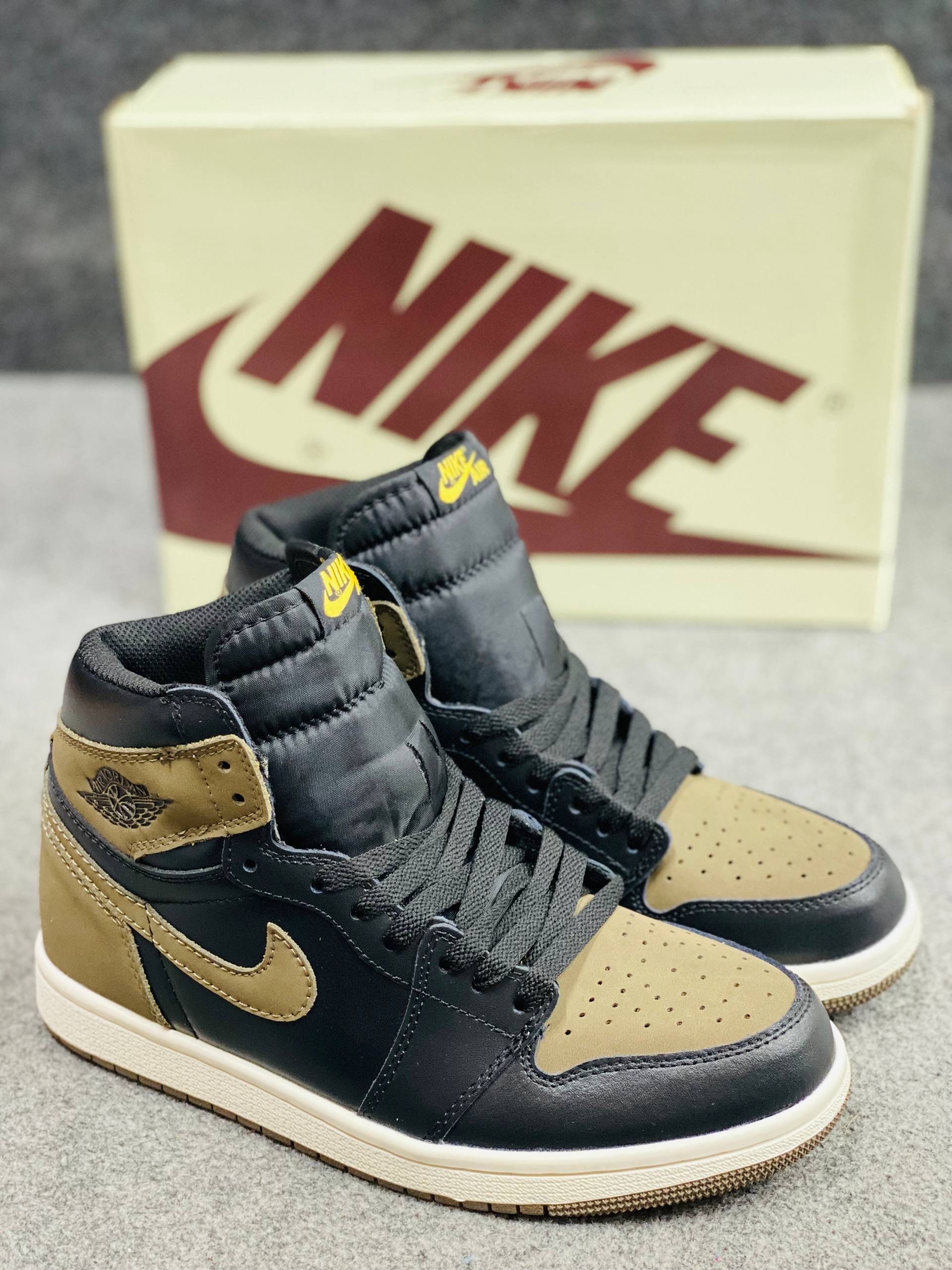 Air Jordan 1 Retro High OG "Palomino" (1:1) thumbnail 2