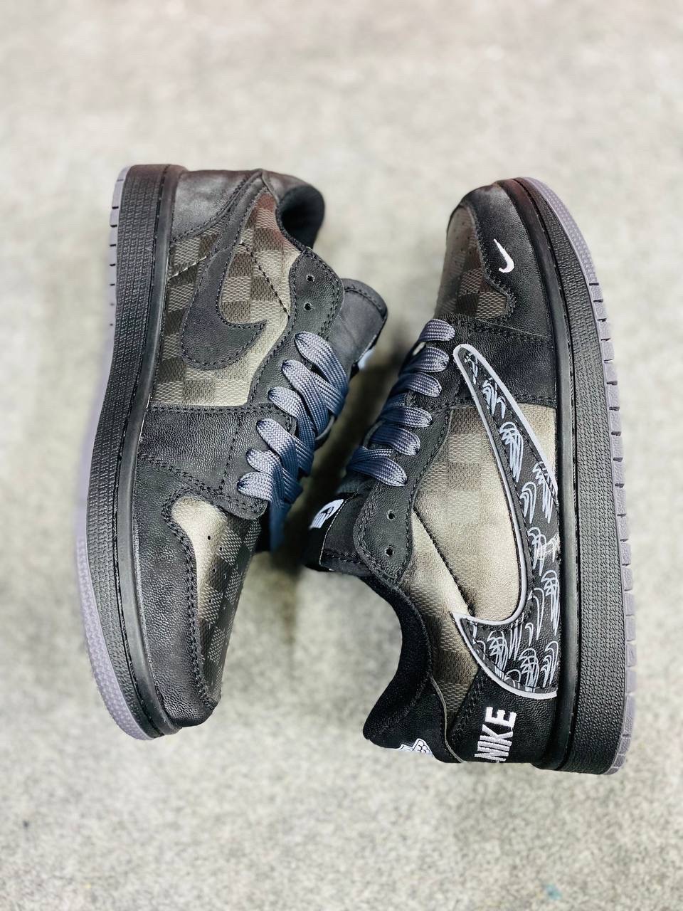 Nike Air Jordan 1 Low Travis Scott "Black Phantom" (1:1) thumbnail 6