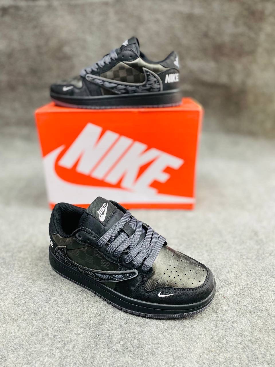 Nike Air Jordan 1 Low Travis Scott "Black Phantom" (1:1) thumbnail 4
