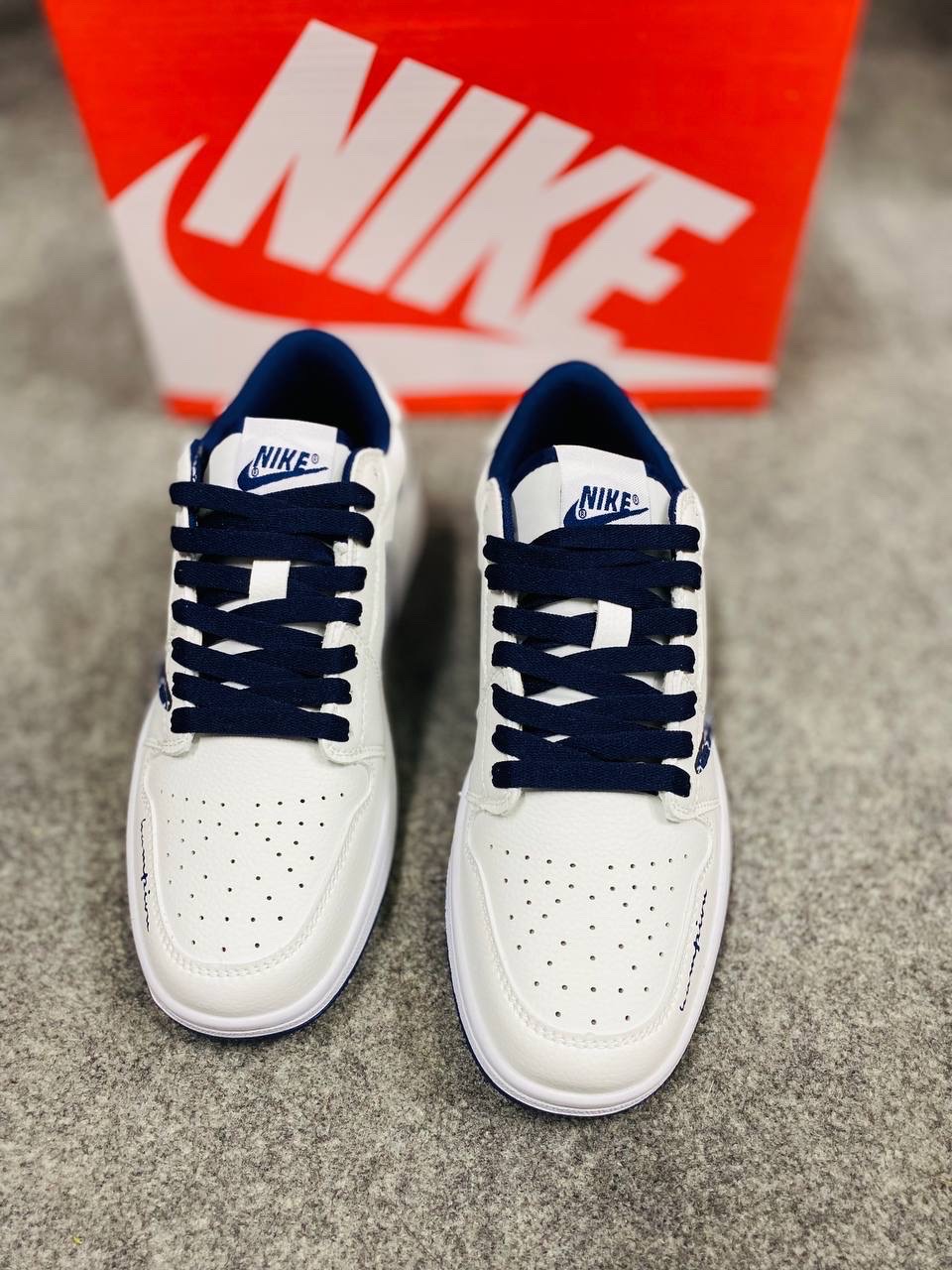 Travis Scott X Jordan 1: "Fragment Design" "Champion" (1:1) thumbnail 4