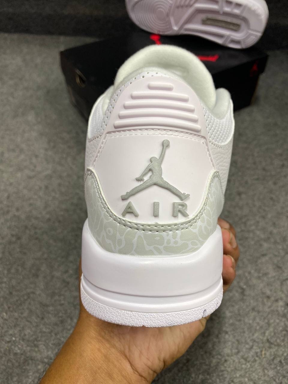 Nike Air Jordan 3 Retro "Pure Money" thumbnail 3
