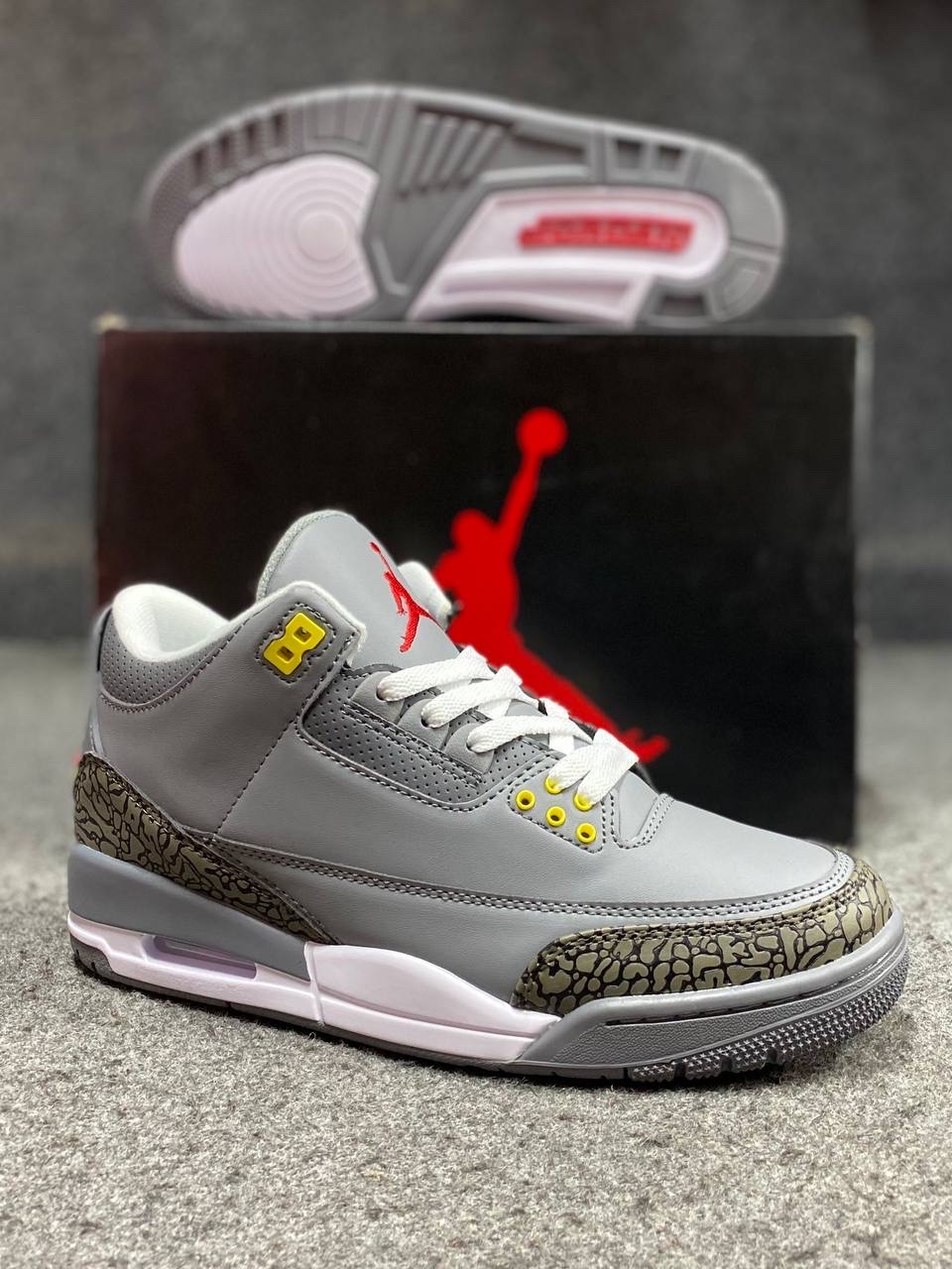 Nike Air Jordan 3 Retro "Cool Grey"