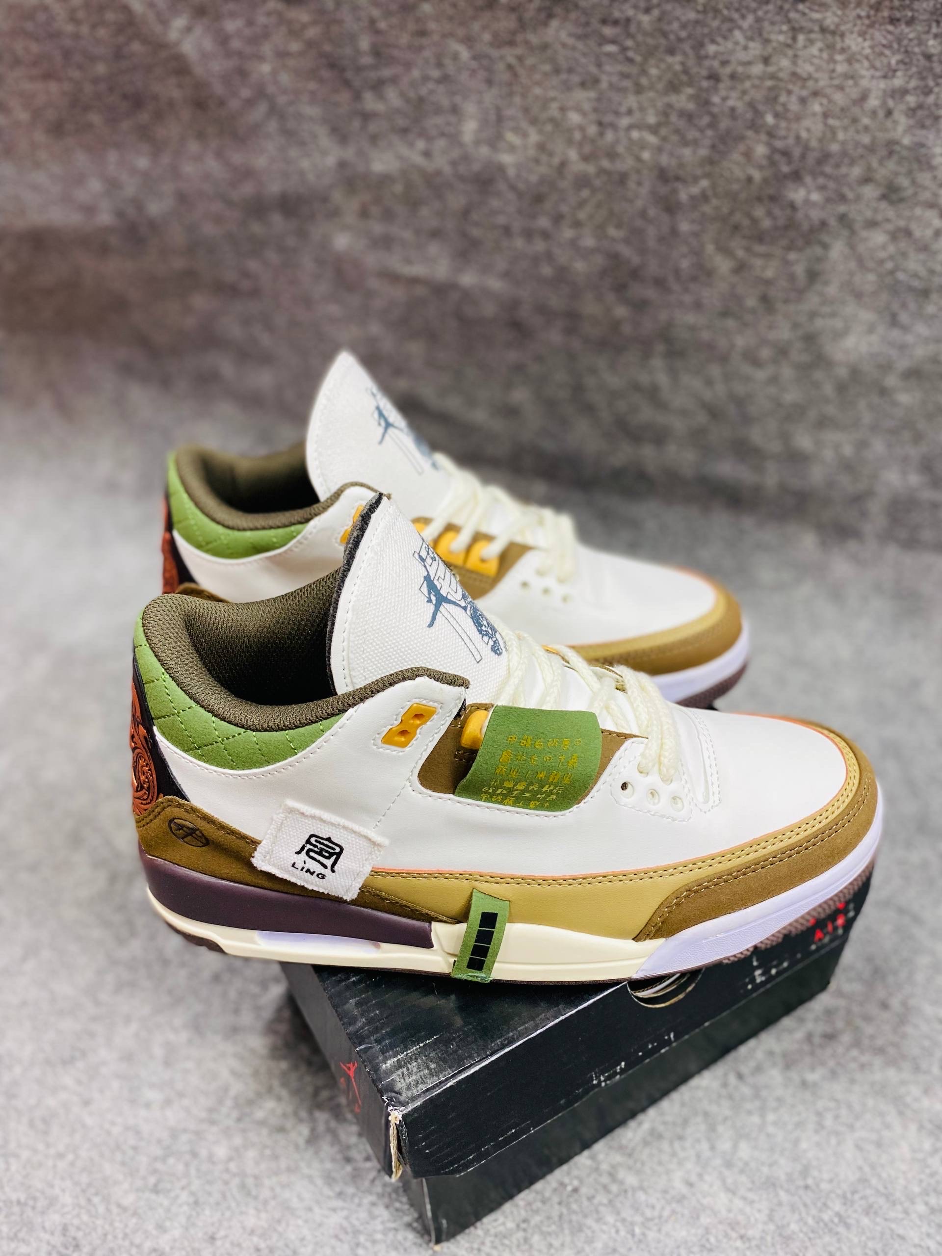 Union LA x Nike Air Jordan 3 Retro in the 'White/Olive' thumbnail 4