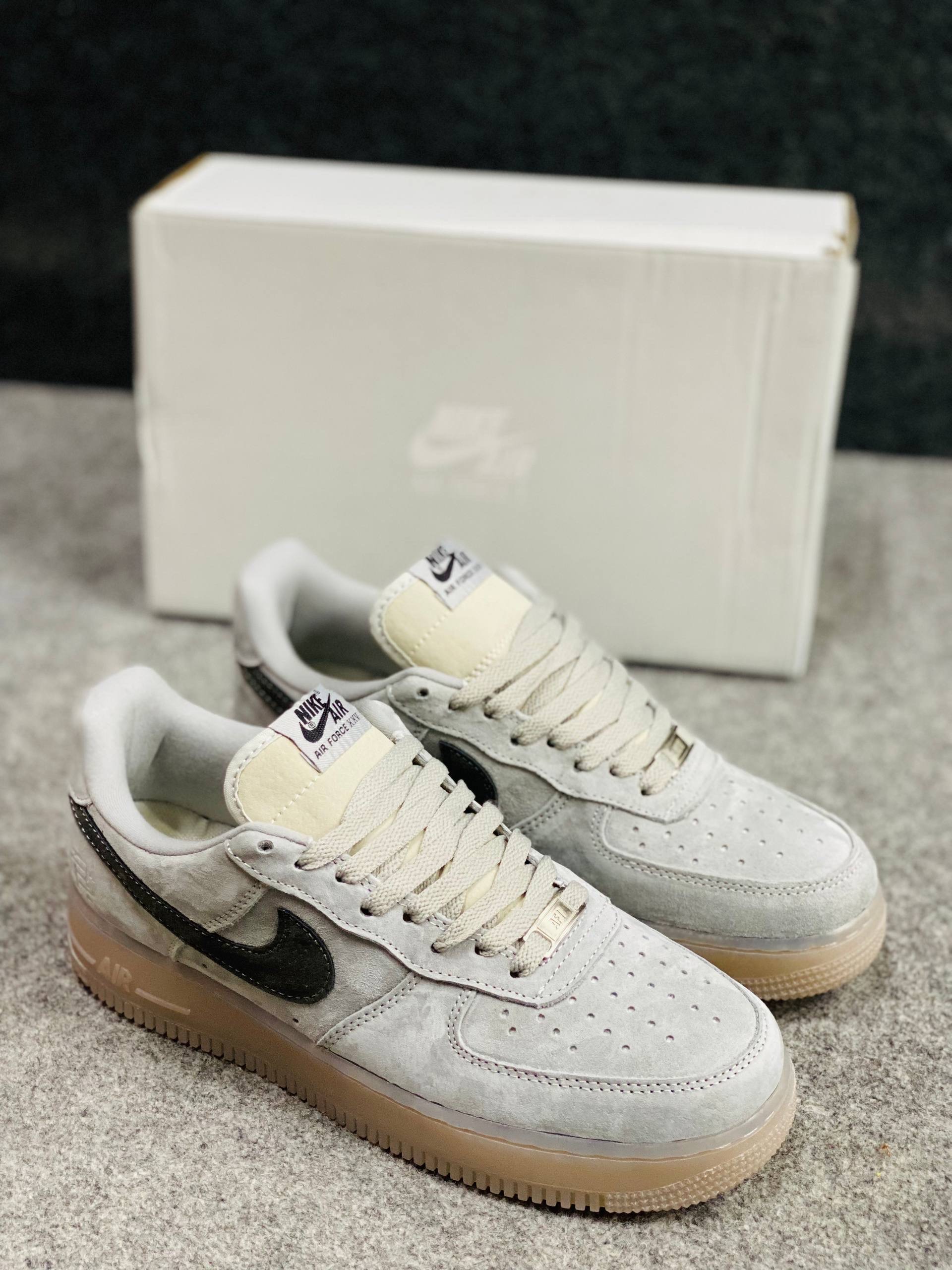AF-1 X Reigning Champ 'Light Grey' (1:1) thumbnail 2