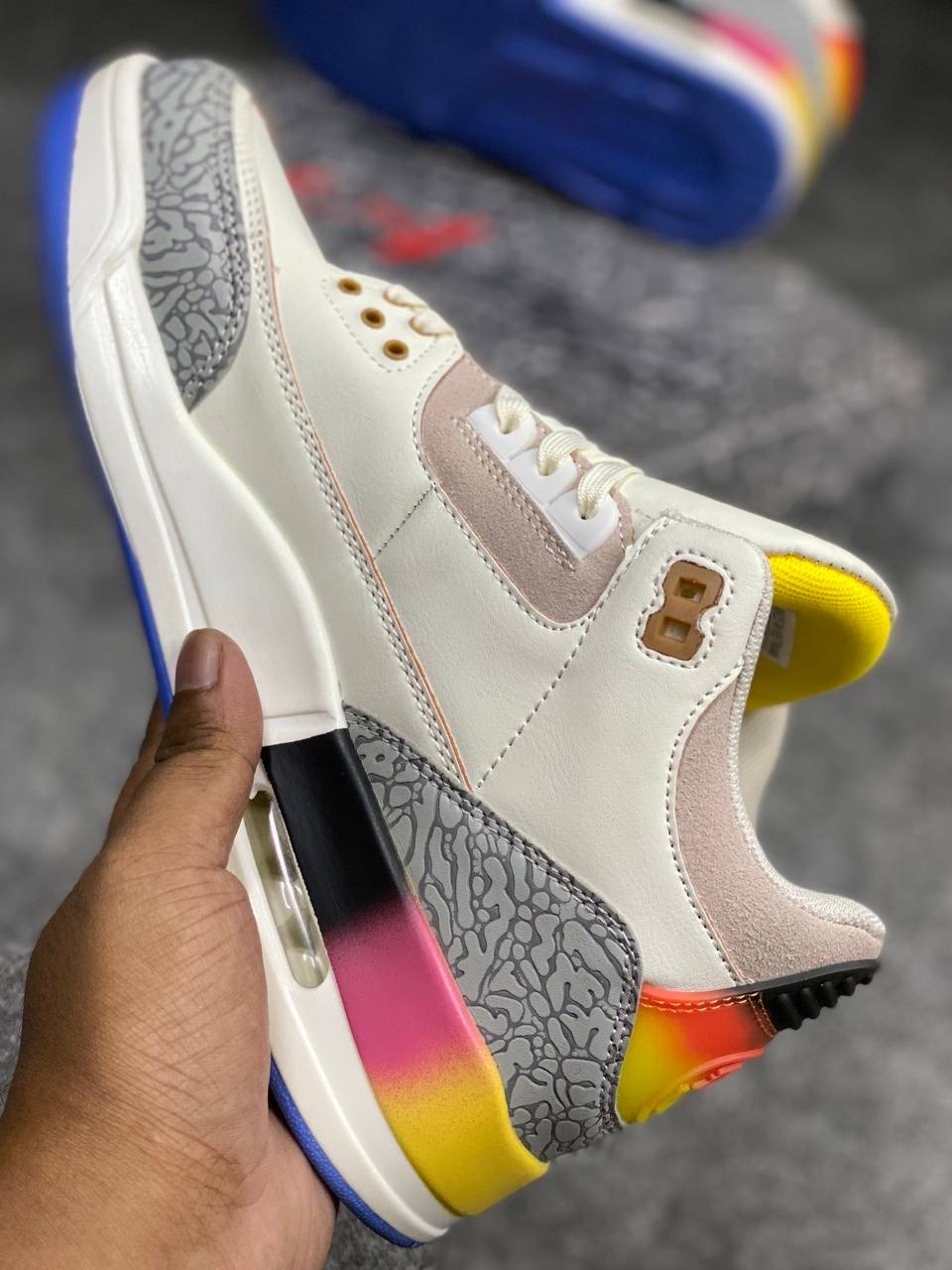 J. Balvin x Air Jordan 3 Retro SP 'Medellín Sunset' thumbnail 5