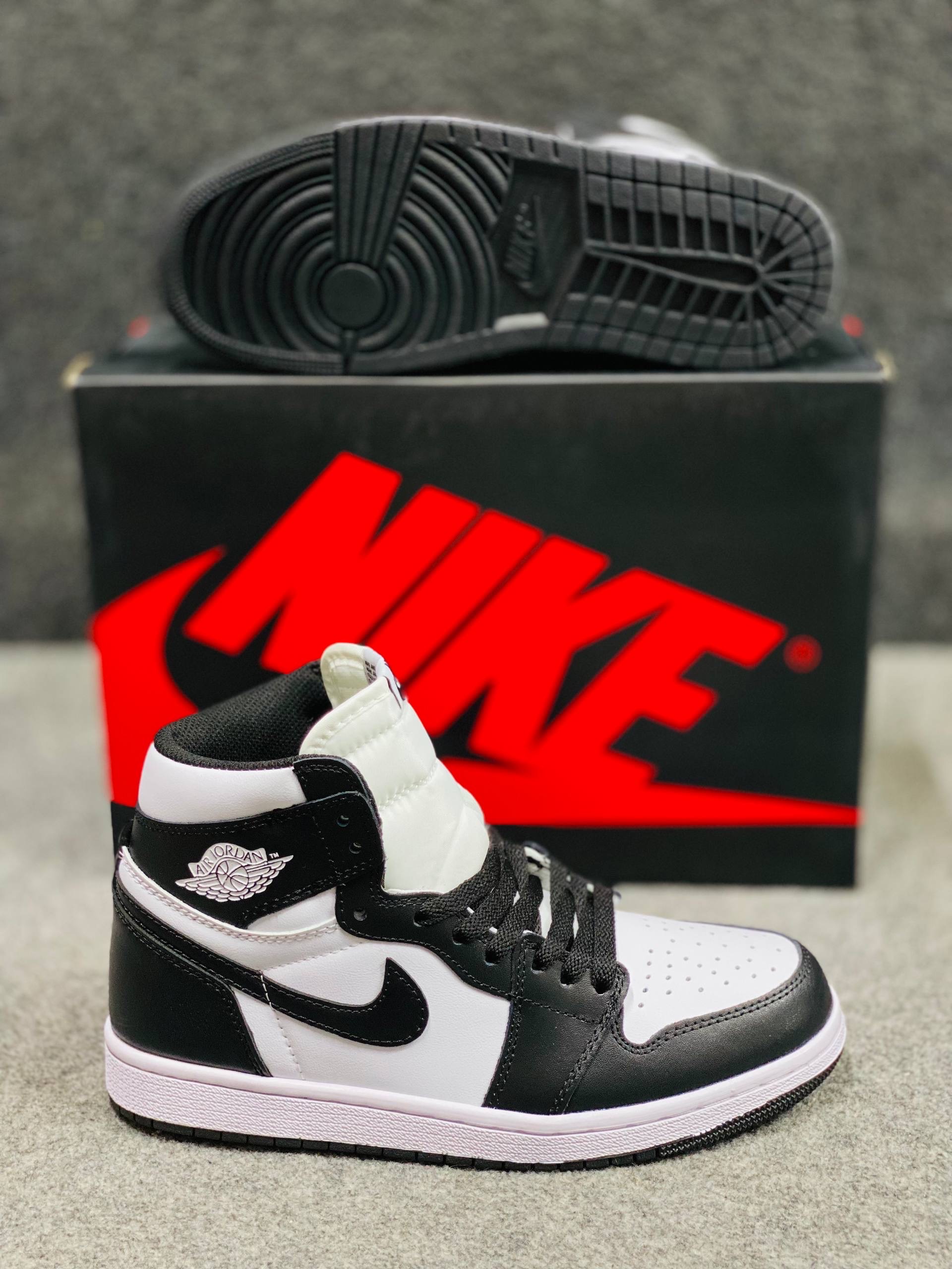Air Jordan 1 Retro High "Panda"/"Black Toe" (1:1) thumbnail 8