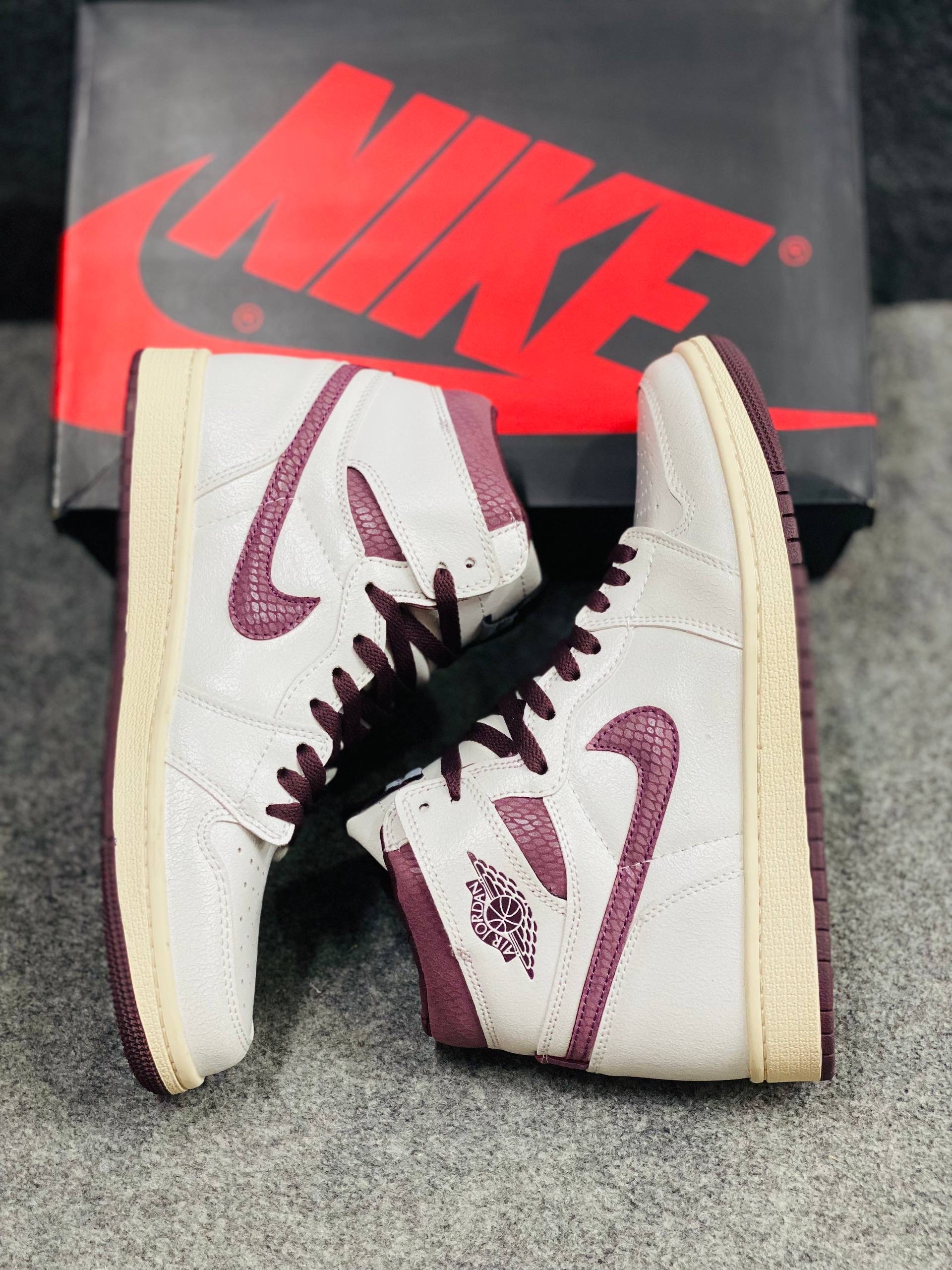 Air Jordan 1 Retro High OG A Ma Maniére (1:1) thumbnail 8