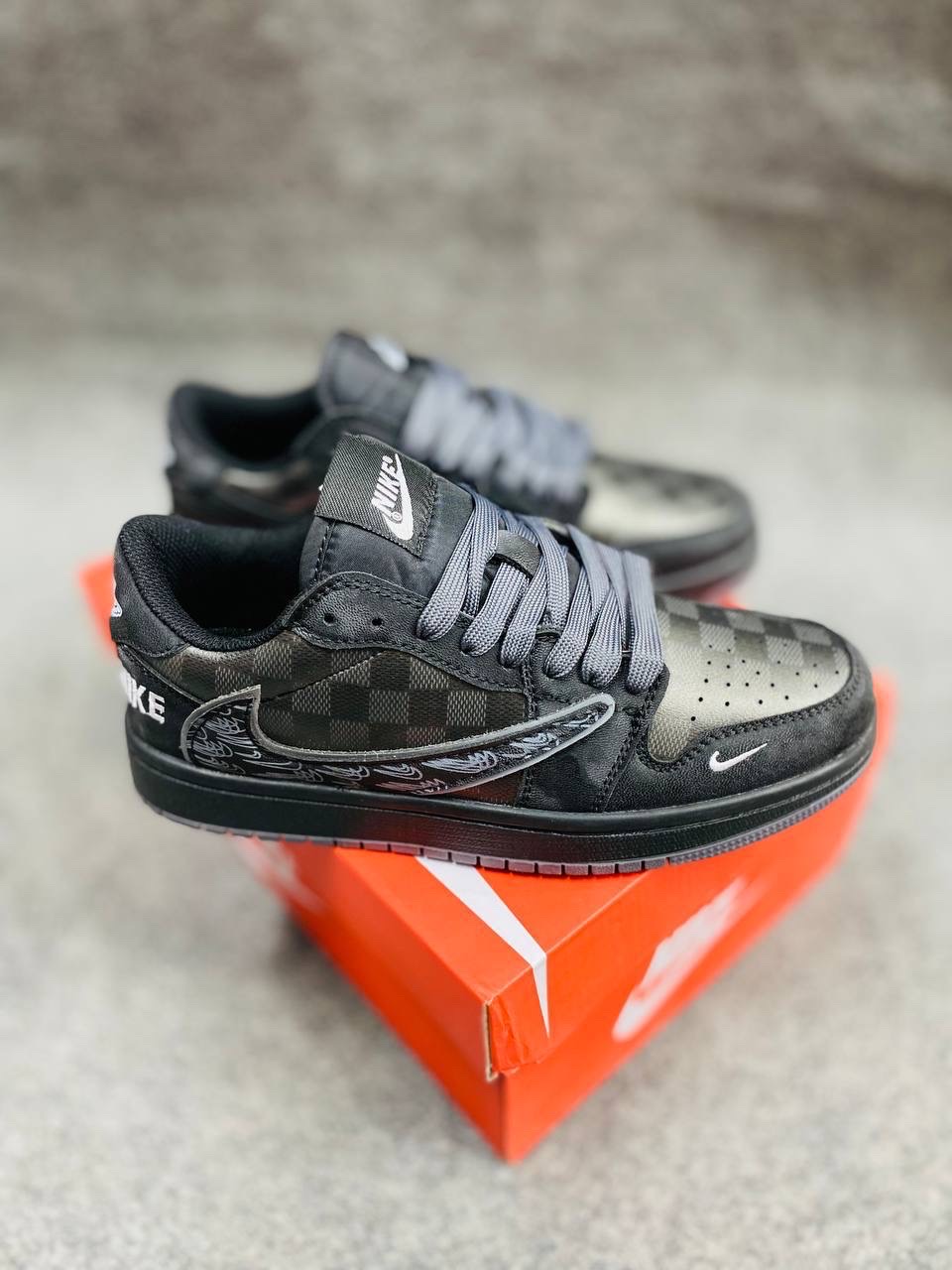 Nike Air Jordan 1 Low Travis Scott "Black Phantom" (1:1) thumbnail 2