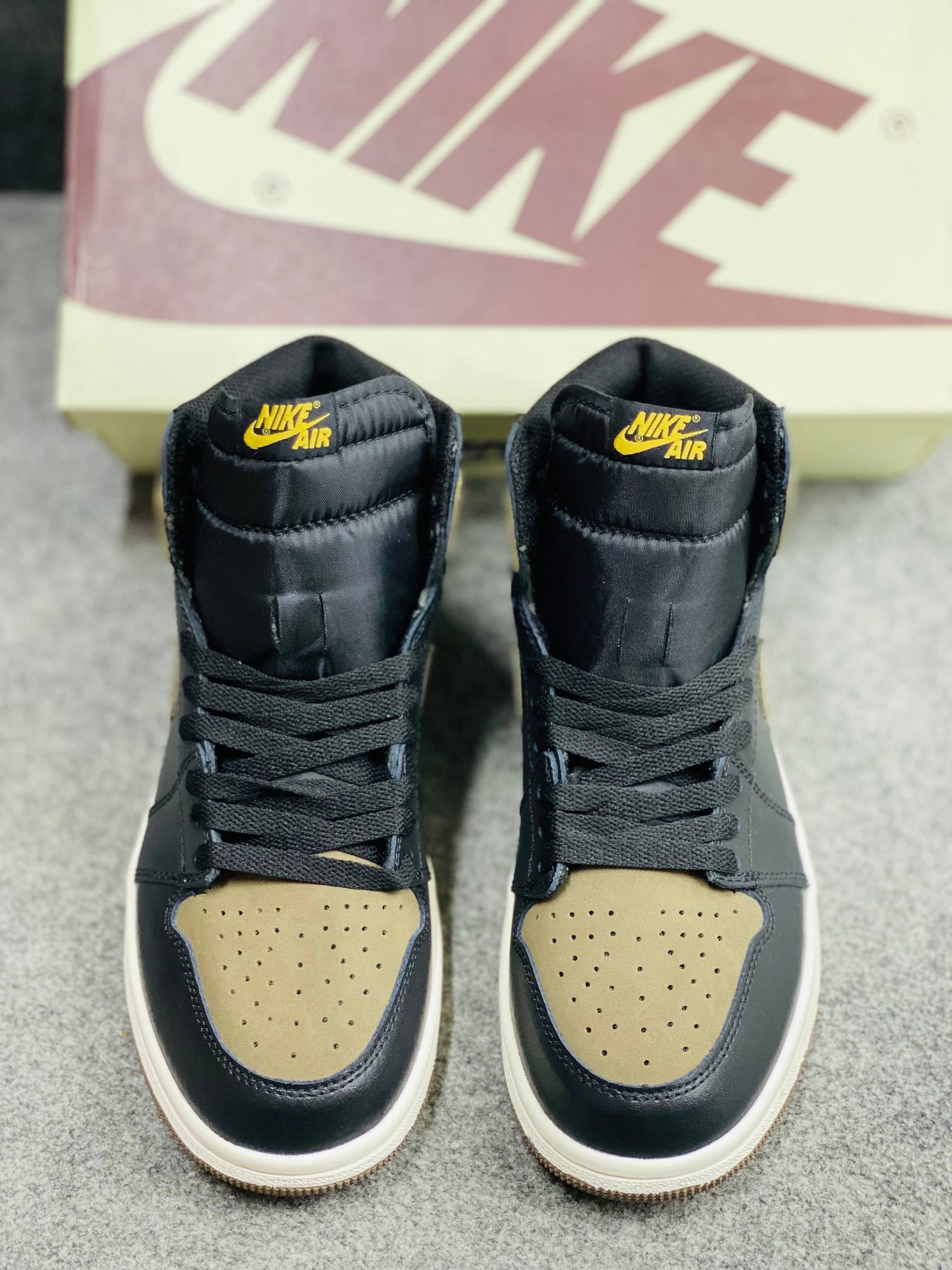Air Jordan 1 Retro High OG "Palomino" (1:1) thumbnail 6